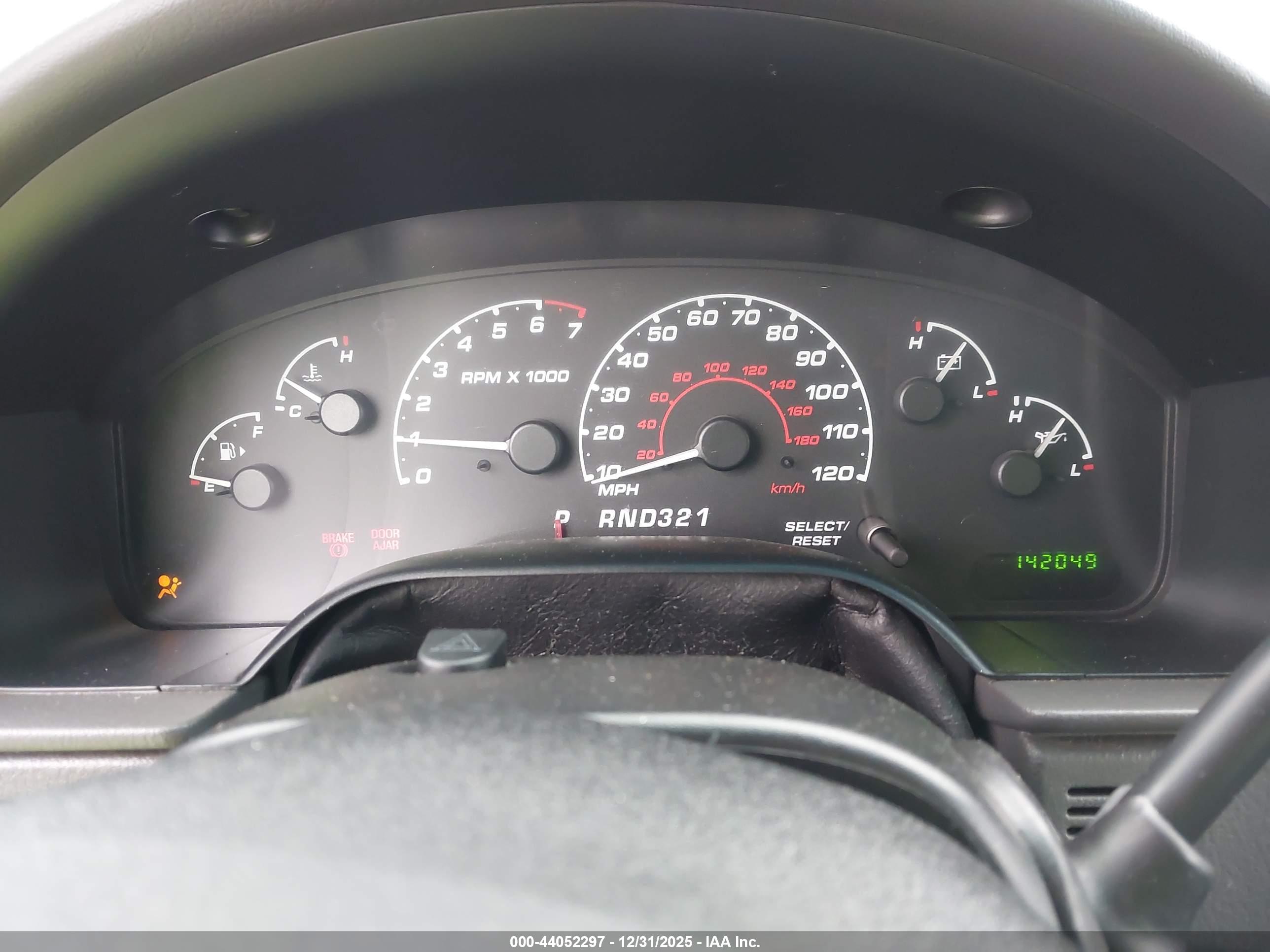 FORD EXPLORER image 7