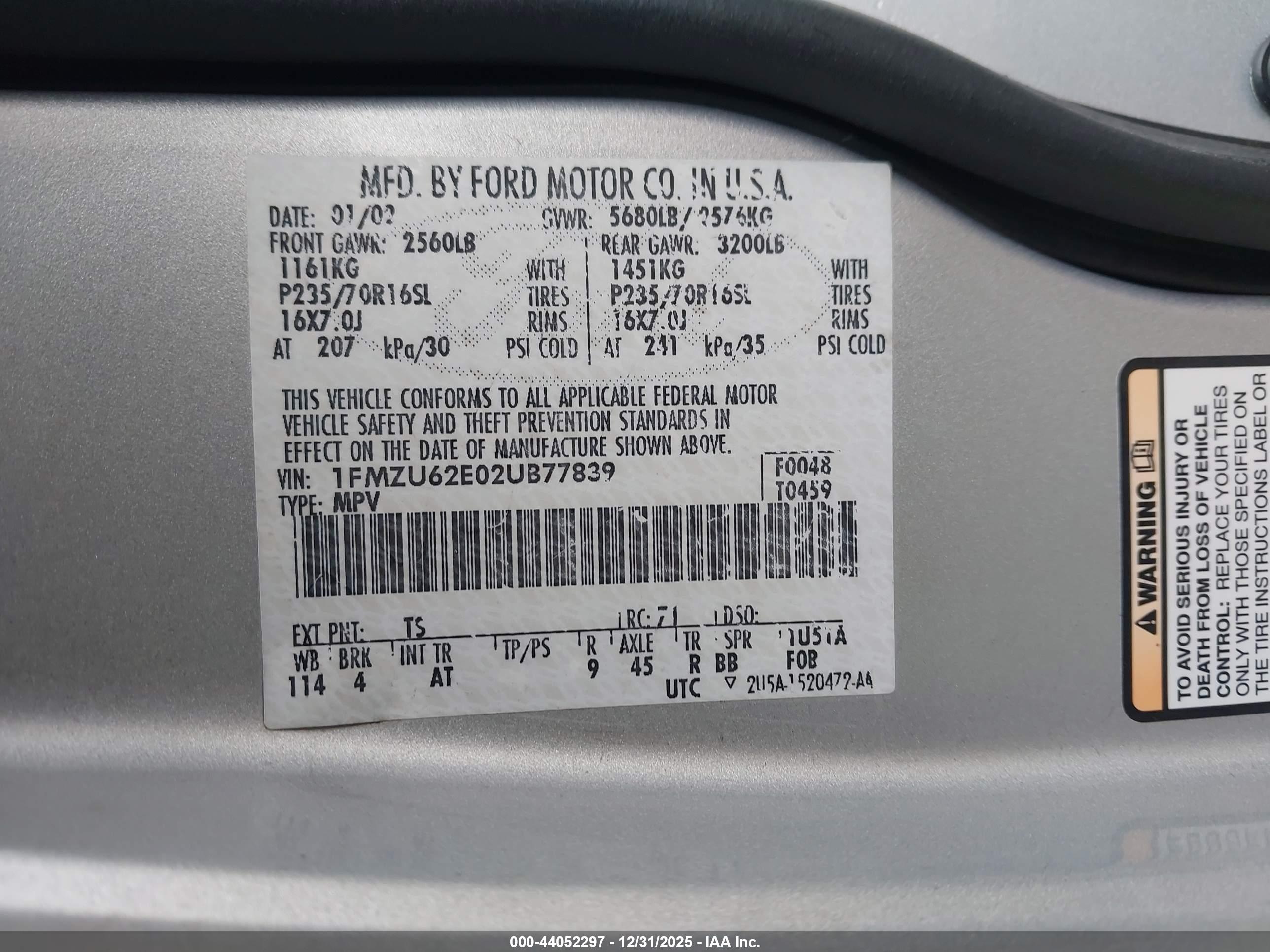 FORD EXPLORER image 9
