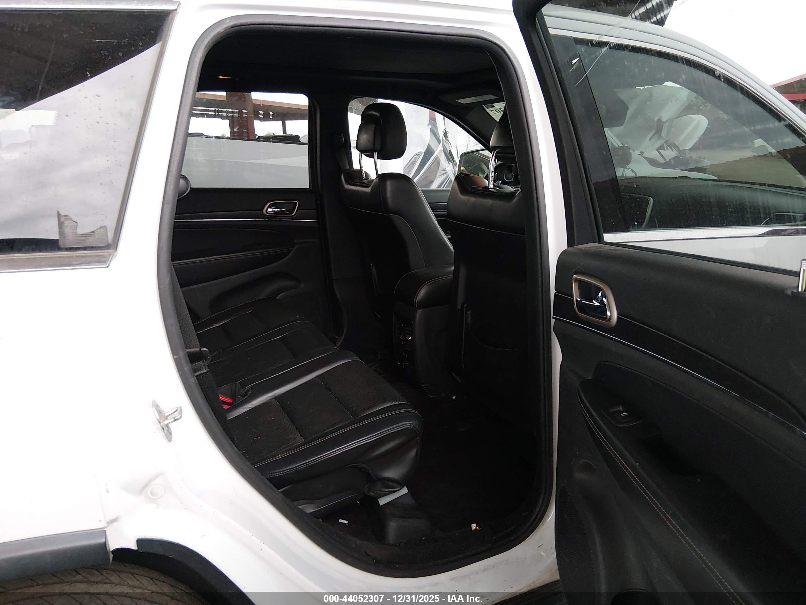JEEP GRAND image 8