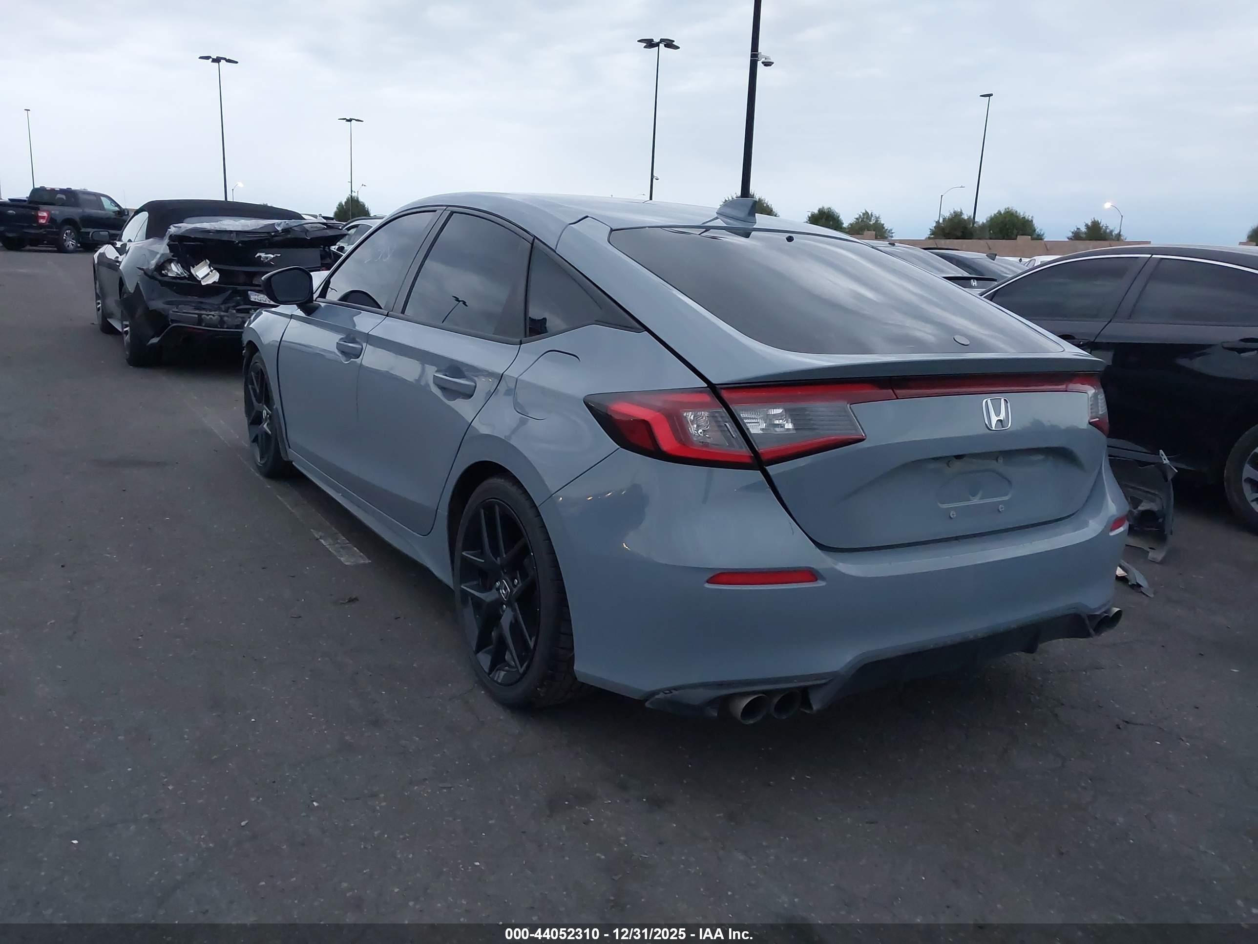 HONDA CIVIC image 3