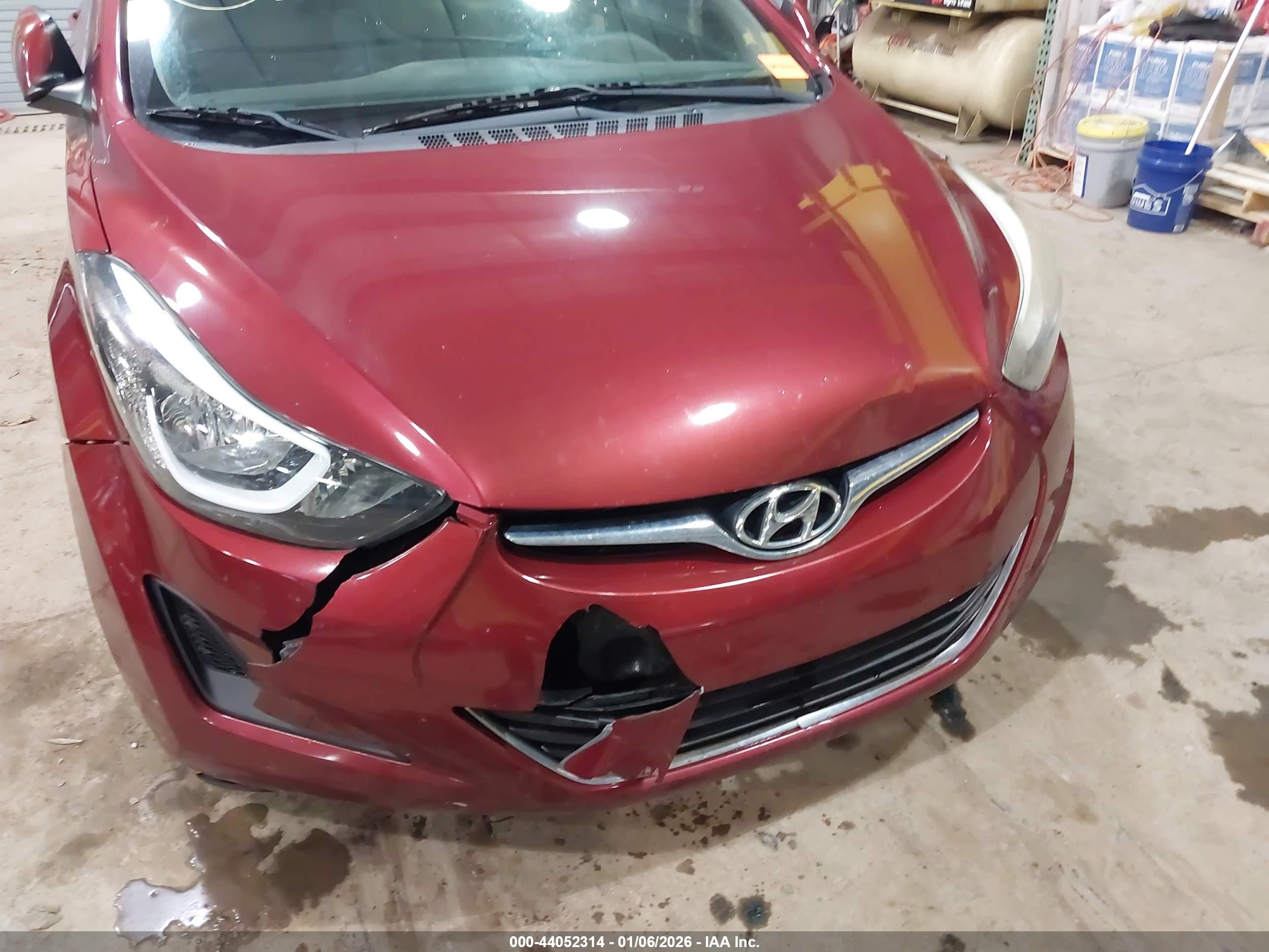 HYUNDAI ELANTRA image 6