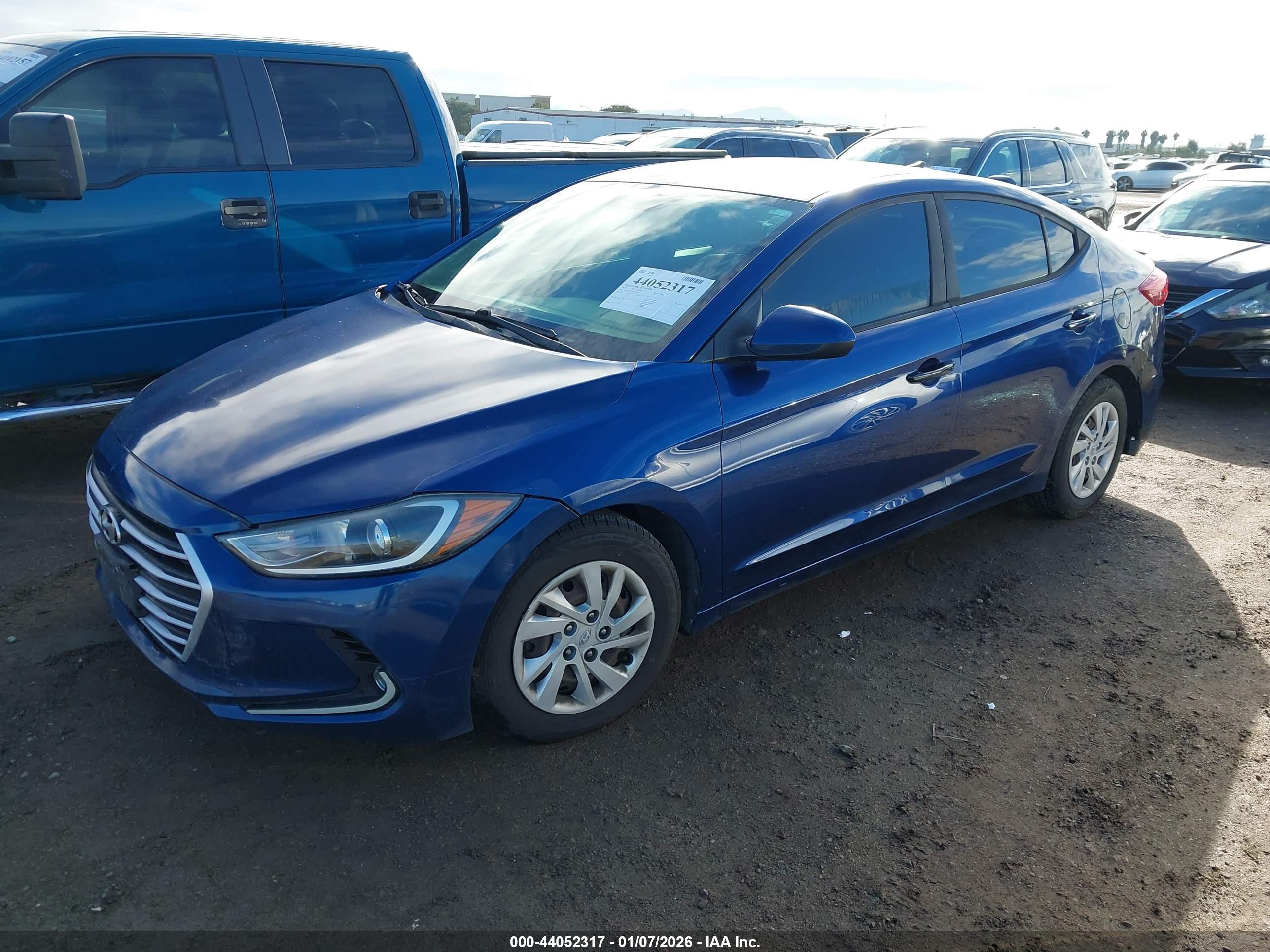 HYUNDAI ELANTRA image 2