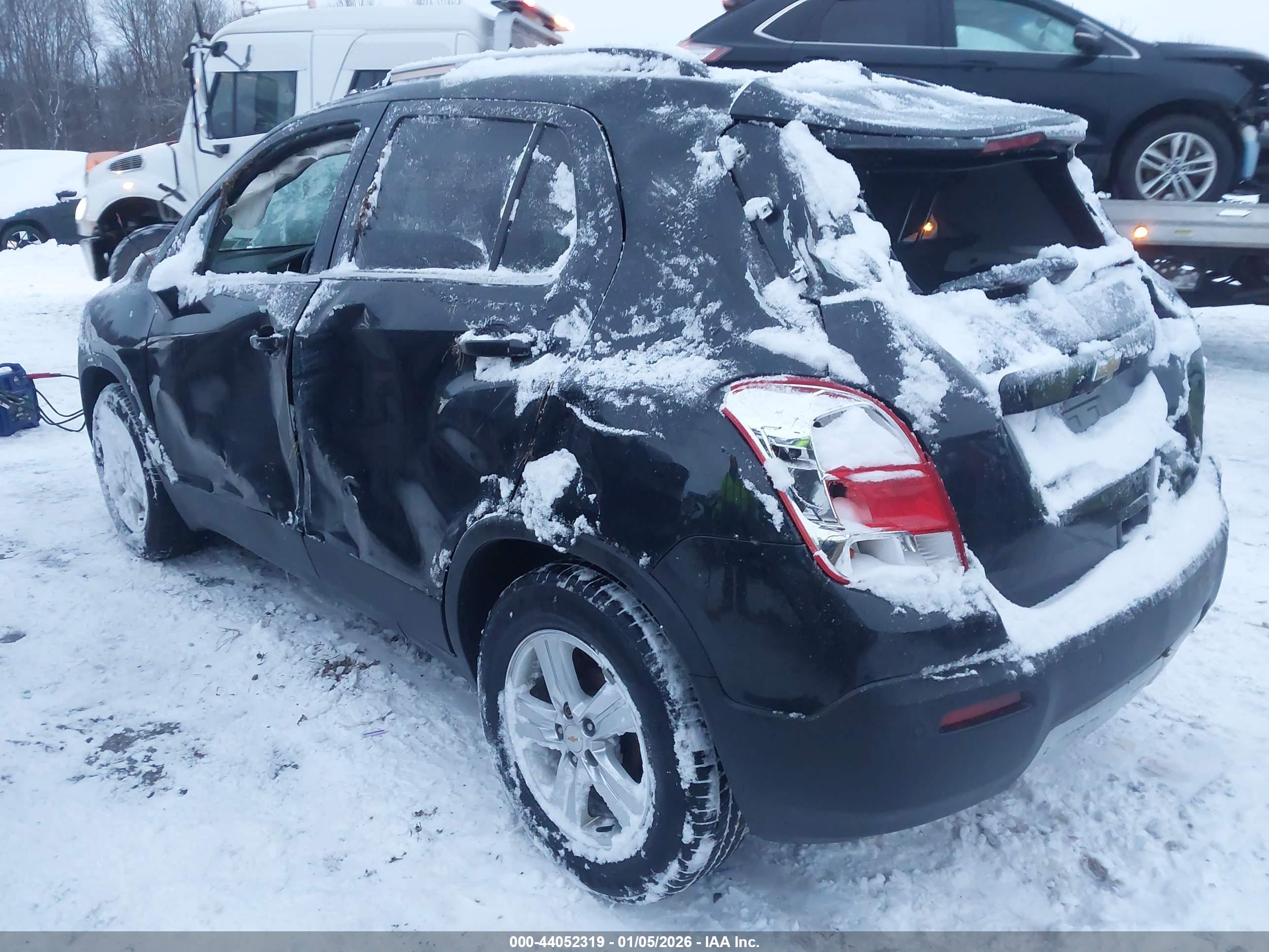 CHEVROLET TRAX image 3
