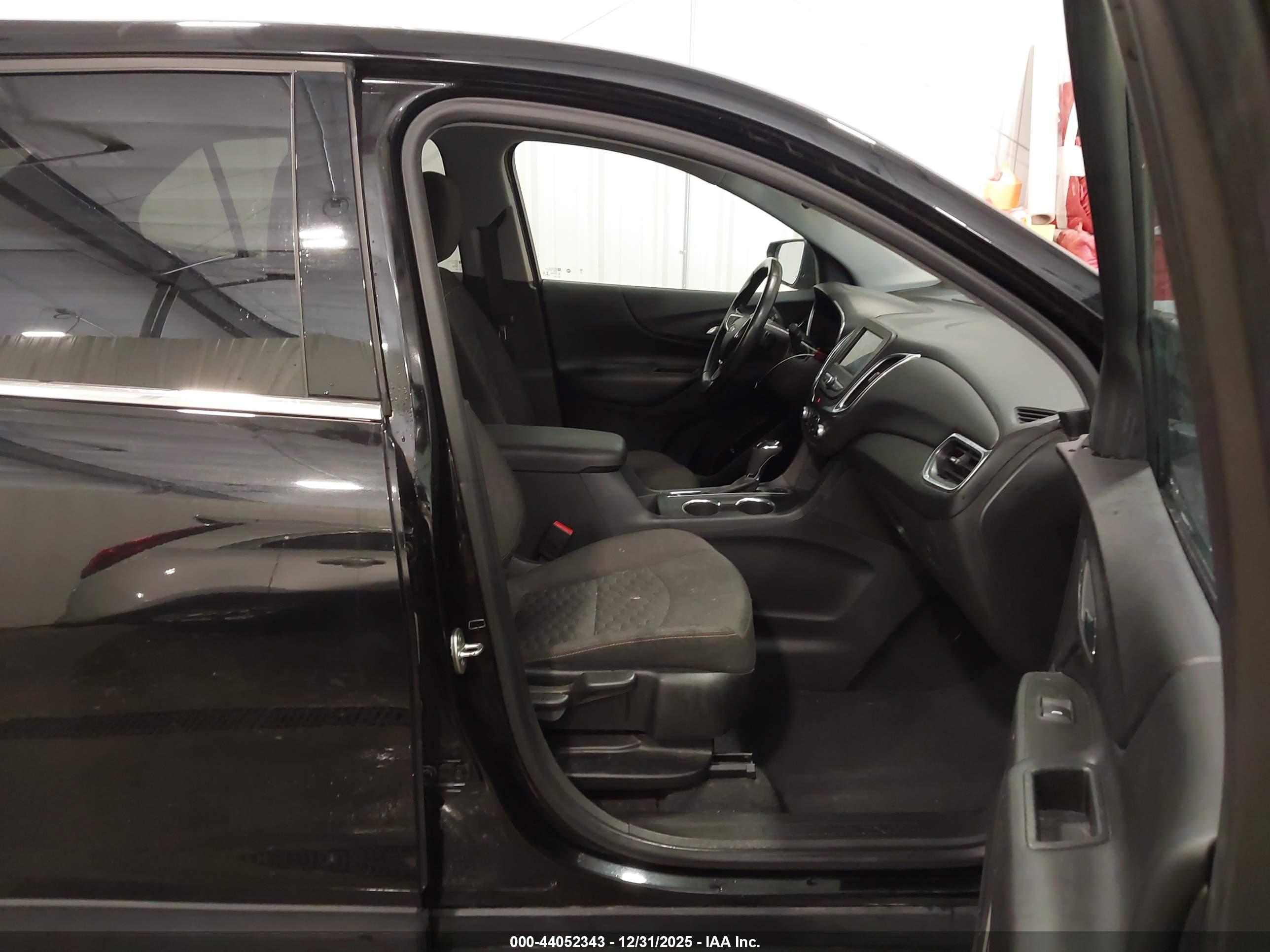 CHEVROLET EQUINOX image 5