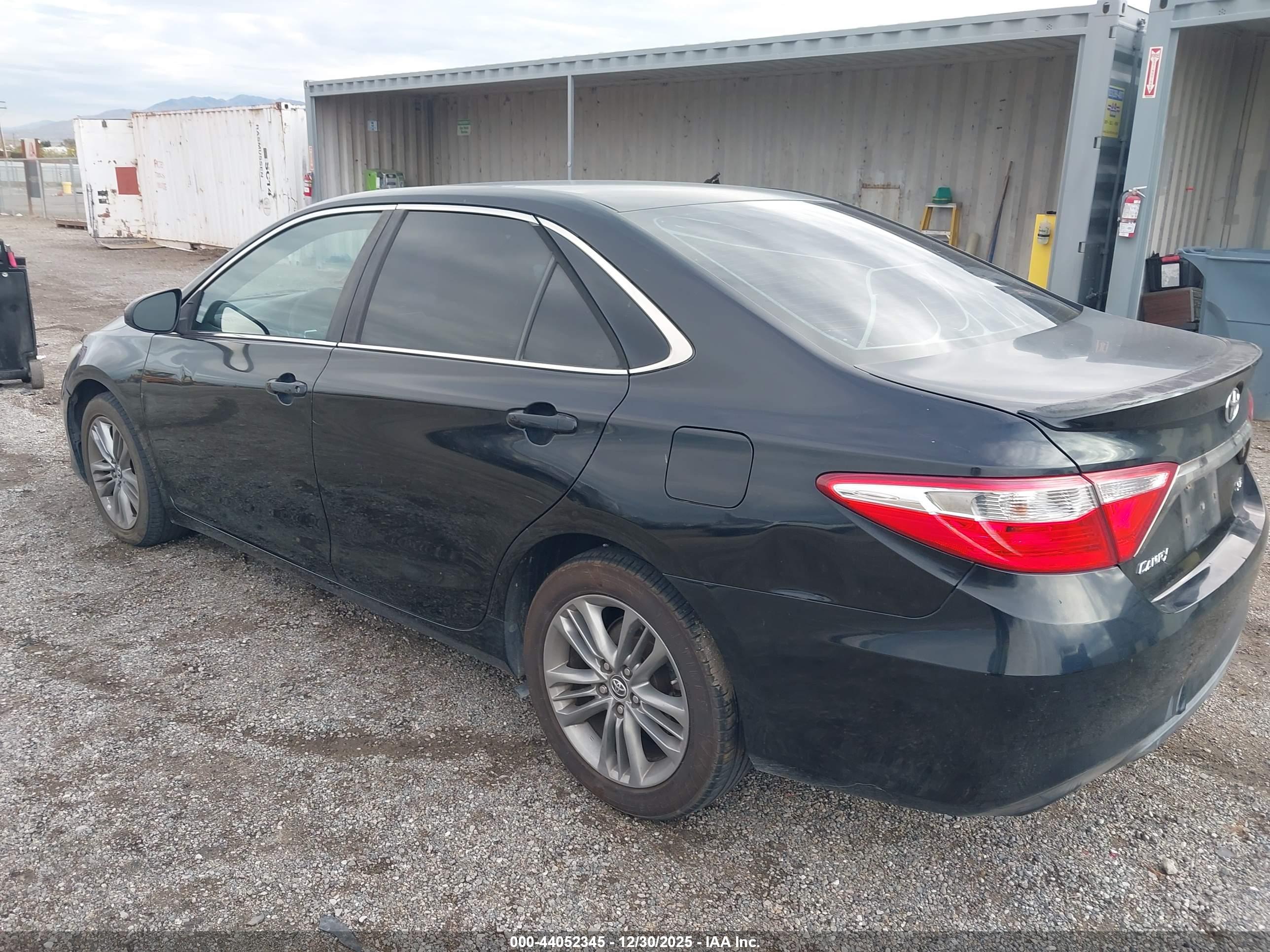 TOYOTA CAMRY image 3