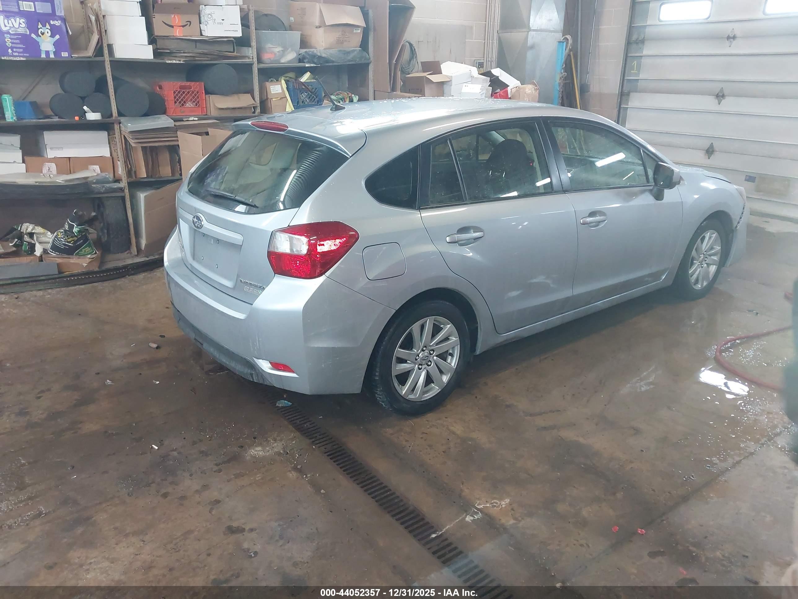 SUBARU IMPREZA image 4