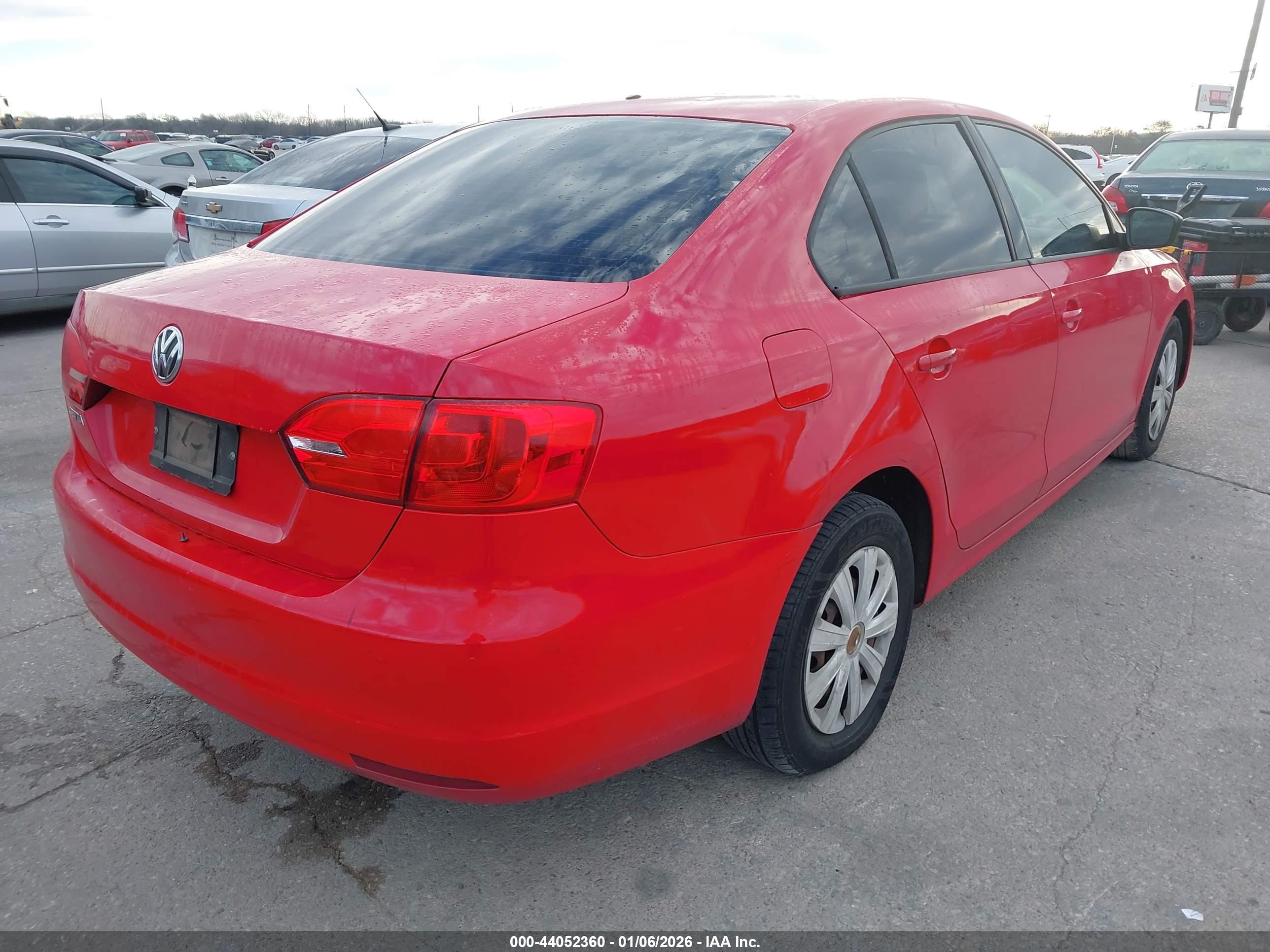 VOLKSWAGEN JETTA image 4