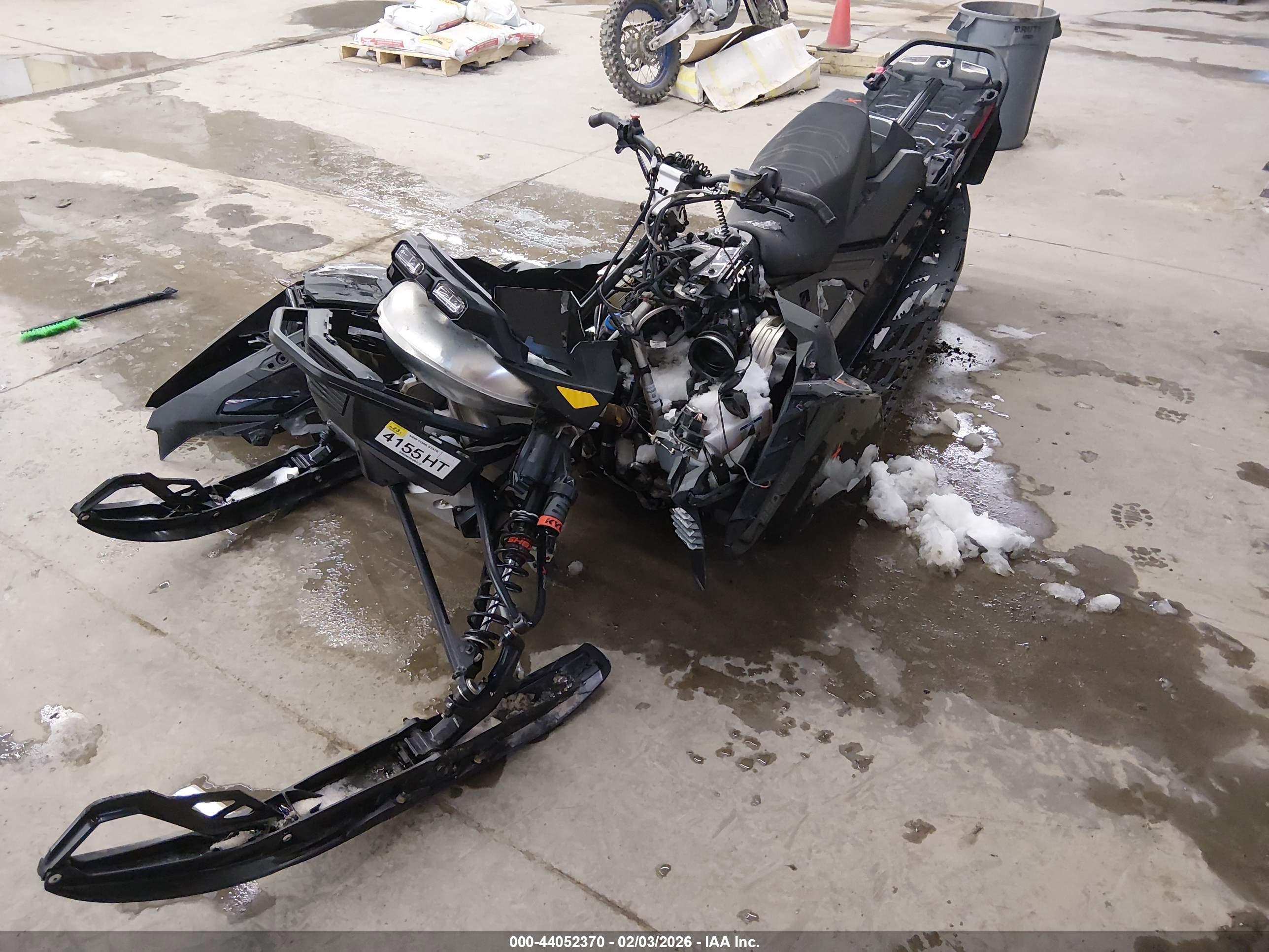 SKI-DOO RENEGADE image 2