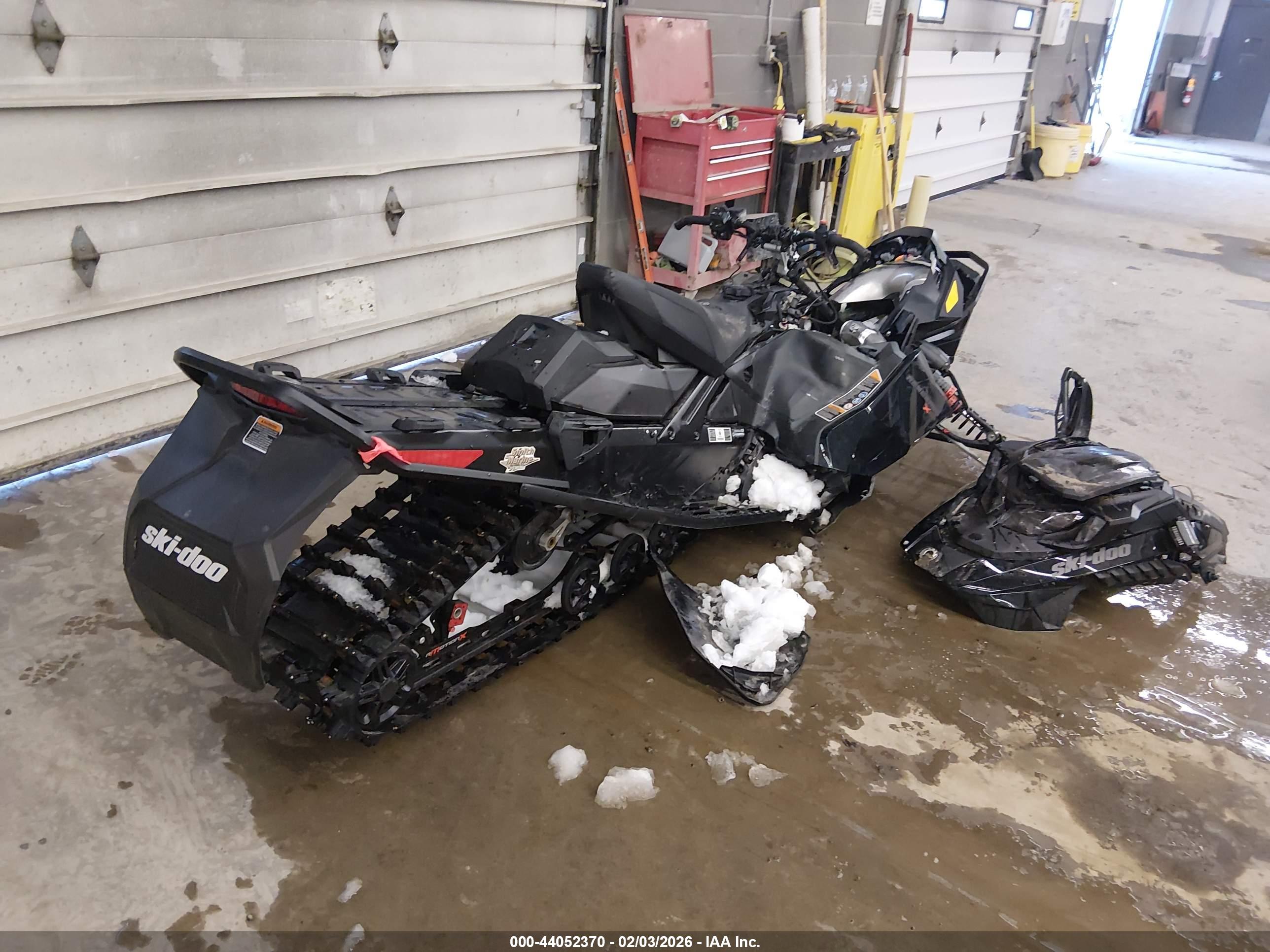 SKI-DOO RENEGADE image 4