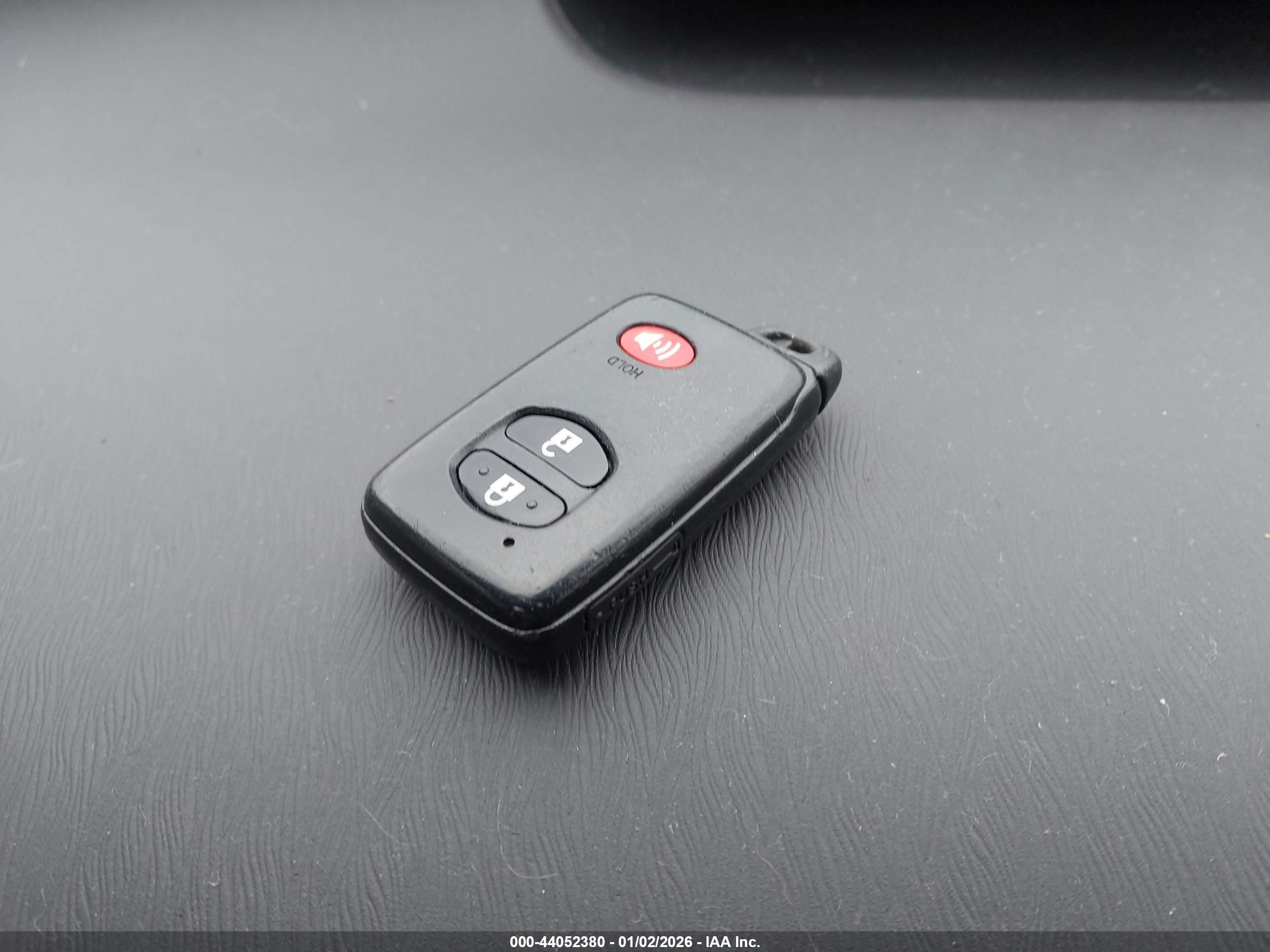 TOYOTA PRIUS image 11