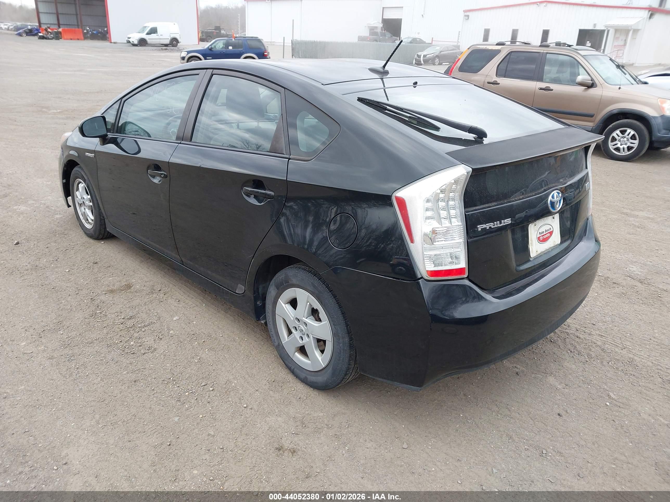 TOYOTA PRIUS image 3