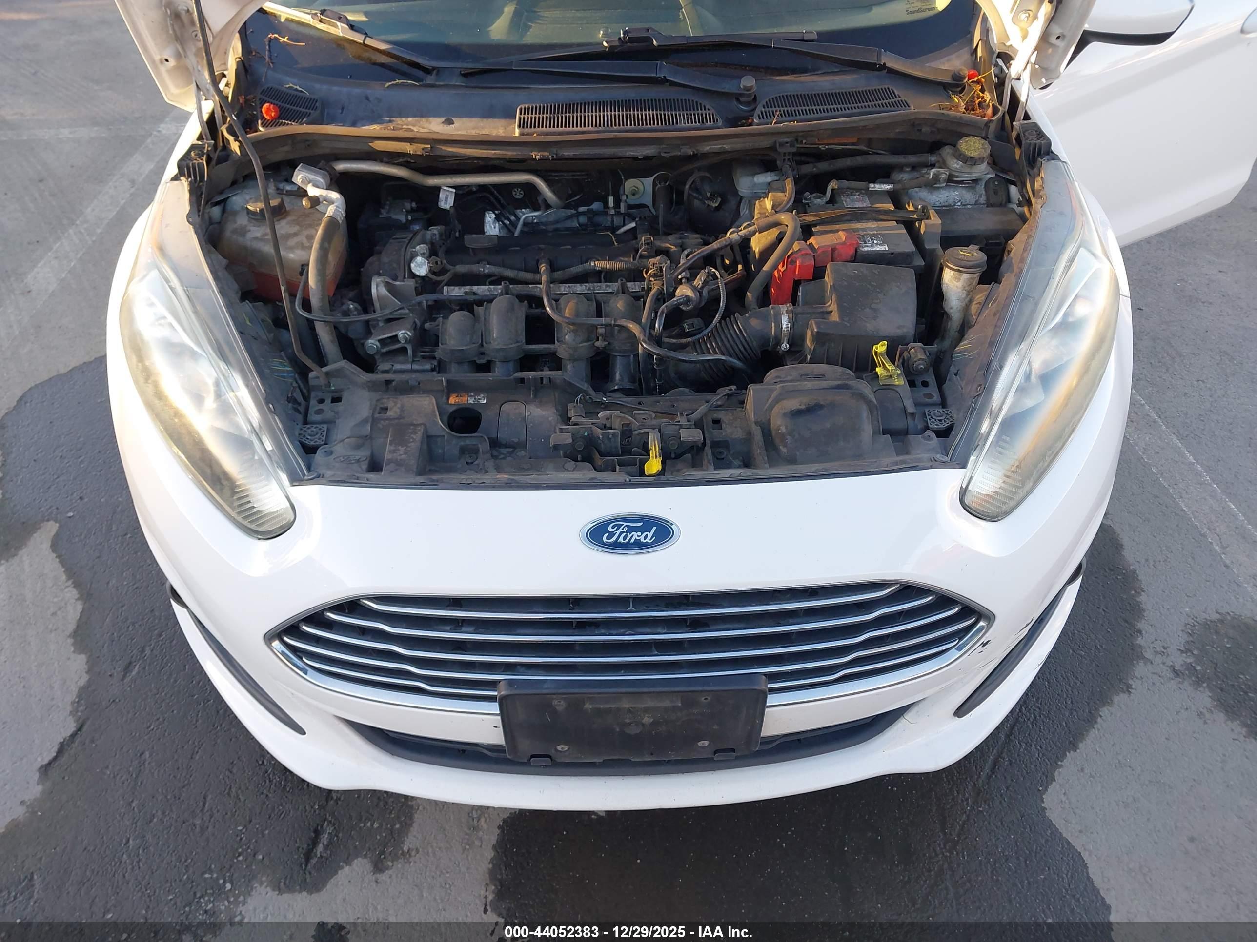 FORD FIESTA image 10