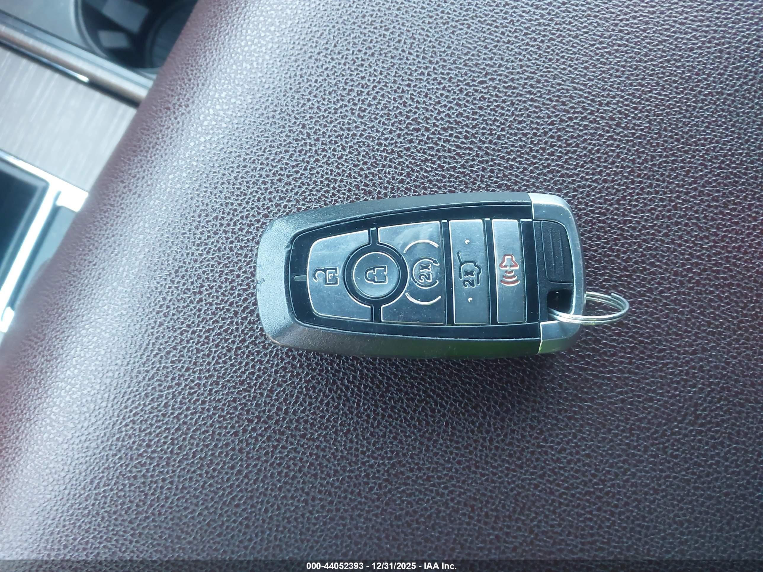 FORD EXPEDITION image 11