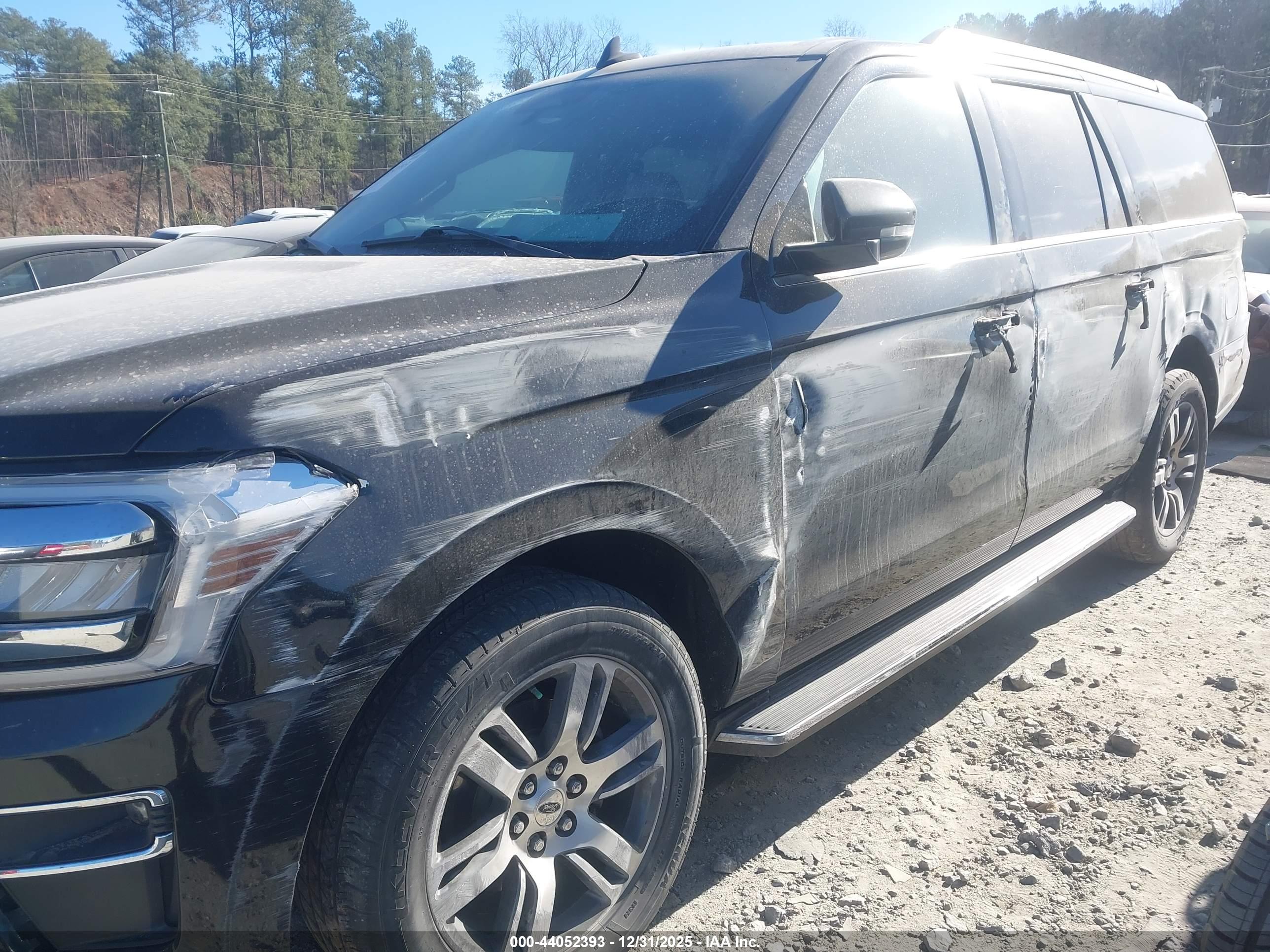 FORD EXPEDITION image 6