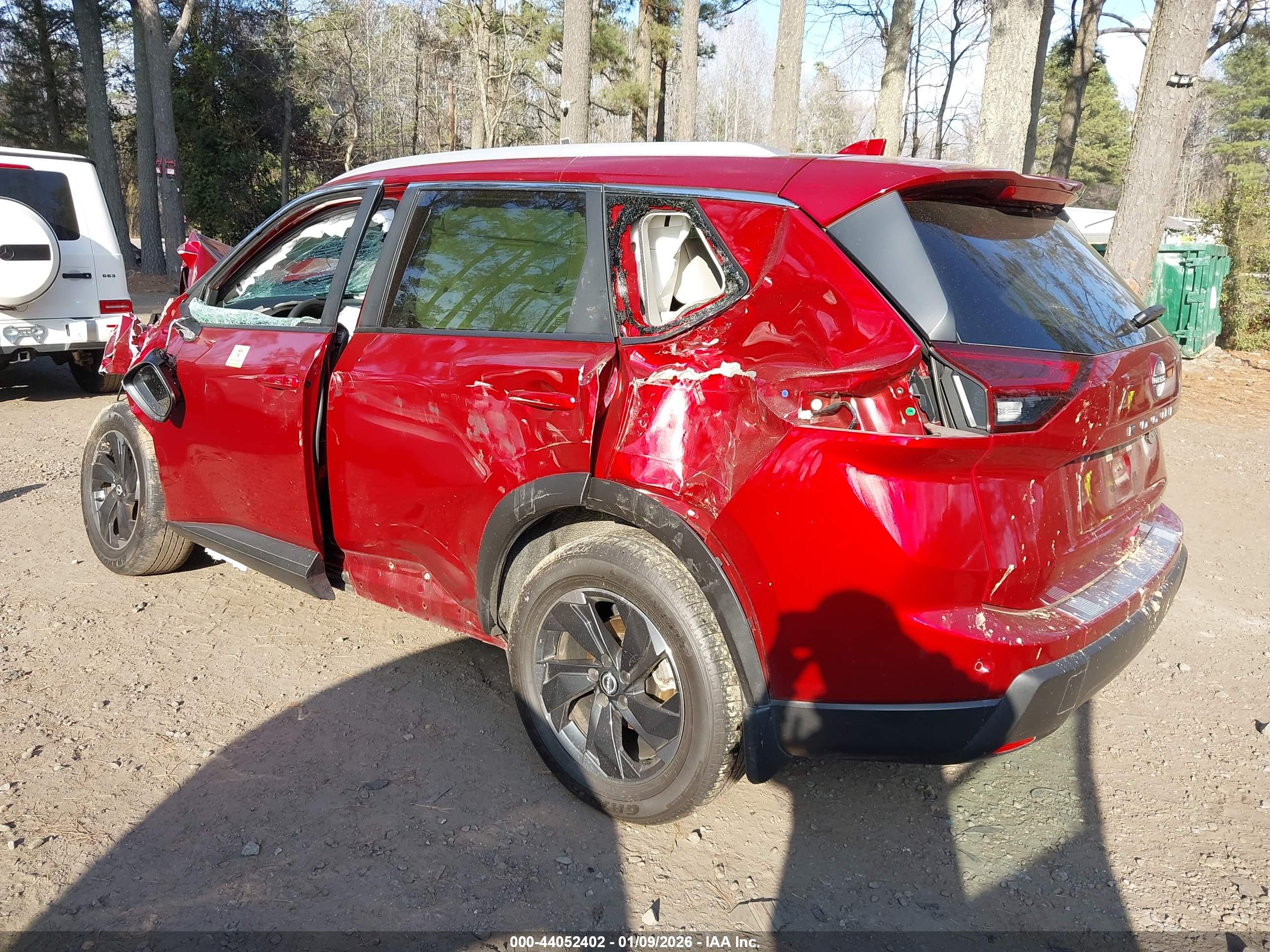 NISSAN ROGUE image 3