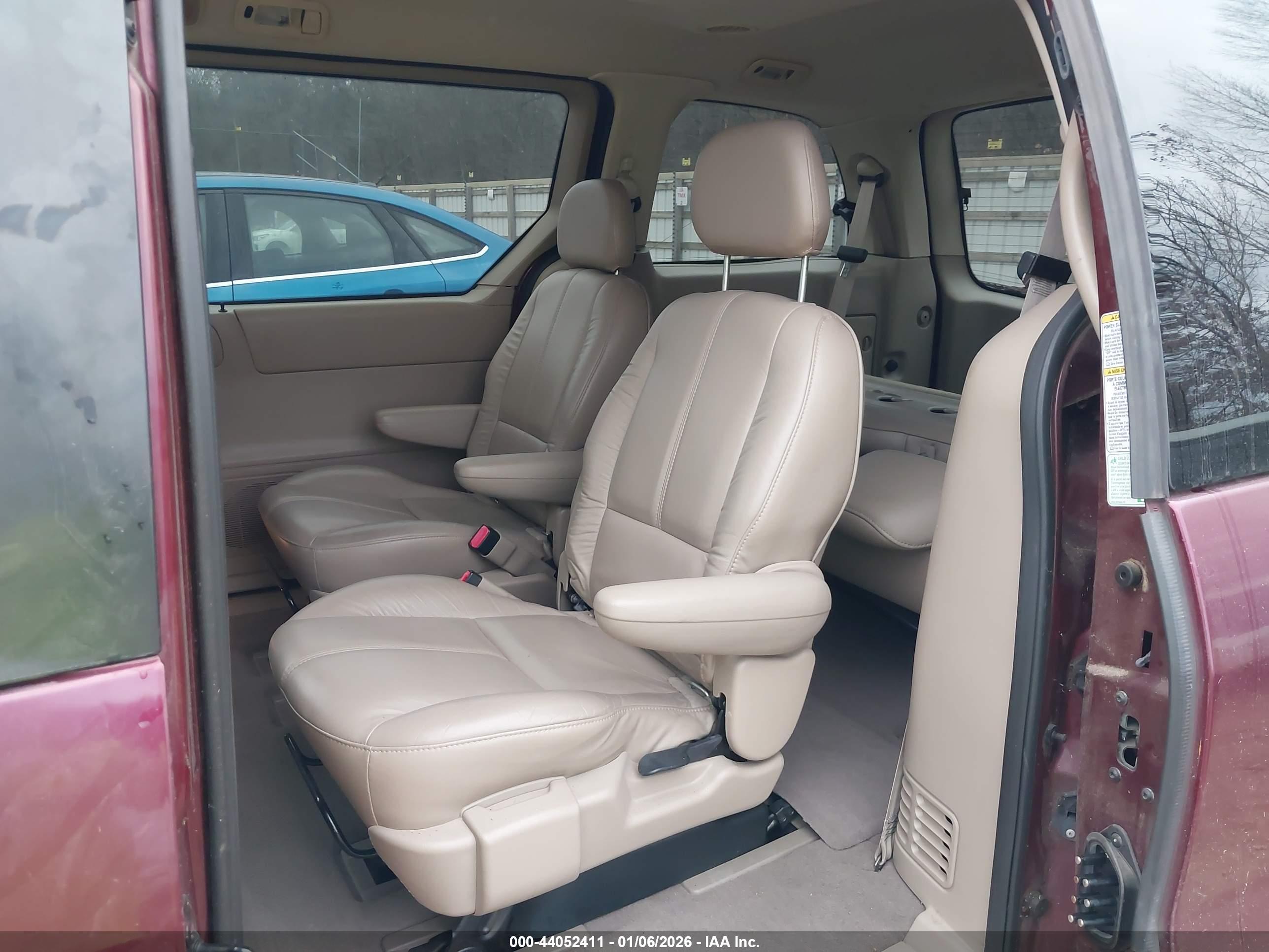 FORD WINDSTAR image 8