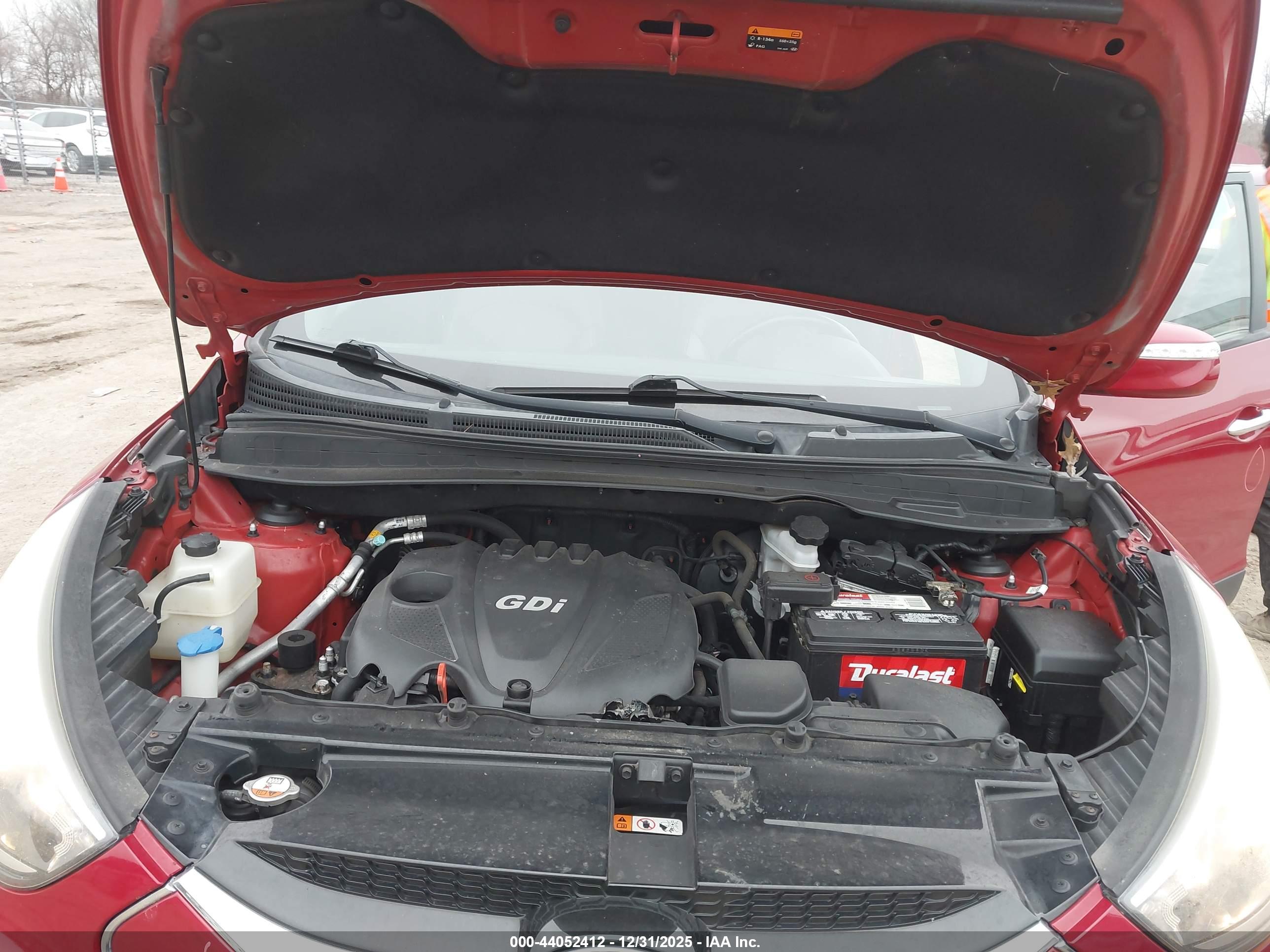 HYUNDAI TUCSON image 10