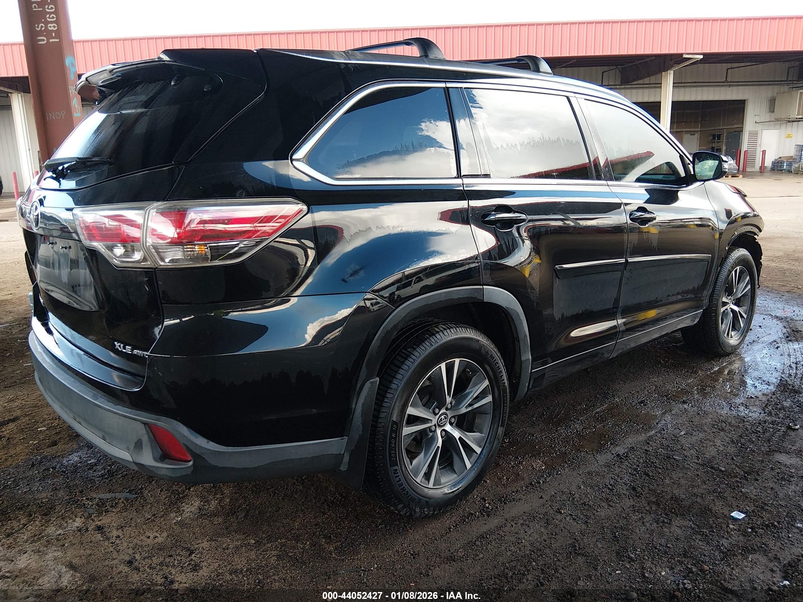TOYOTA HIGHLANDER image 4