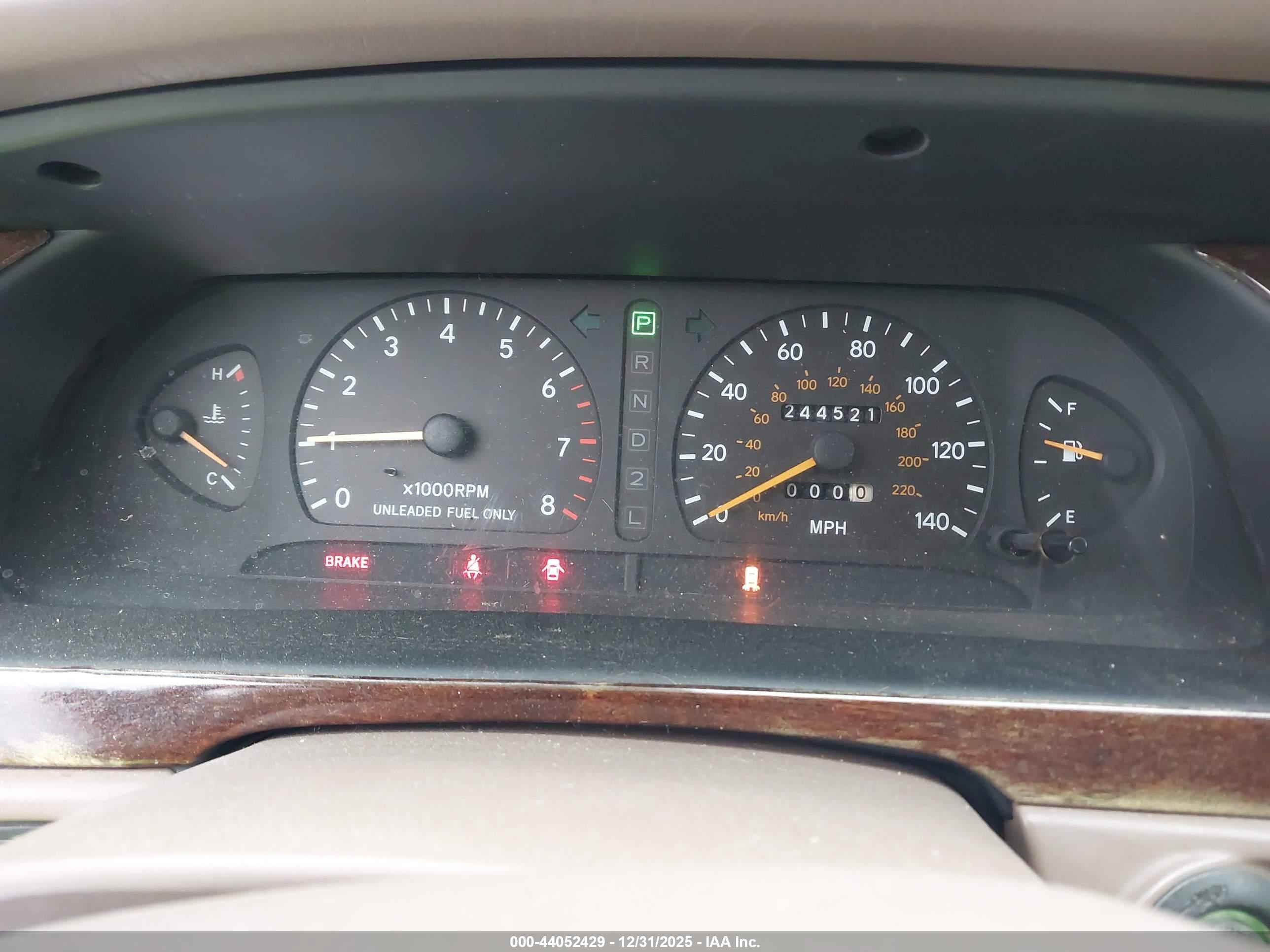 TOYOTA AVALON image 7