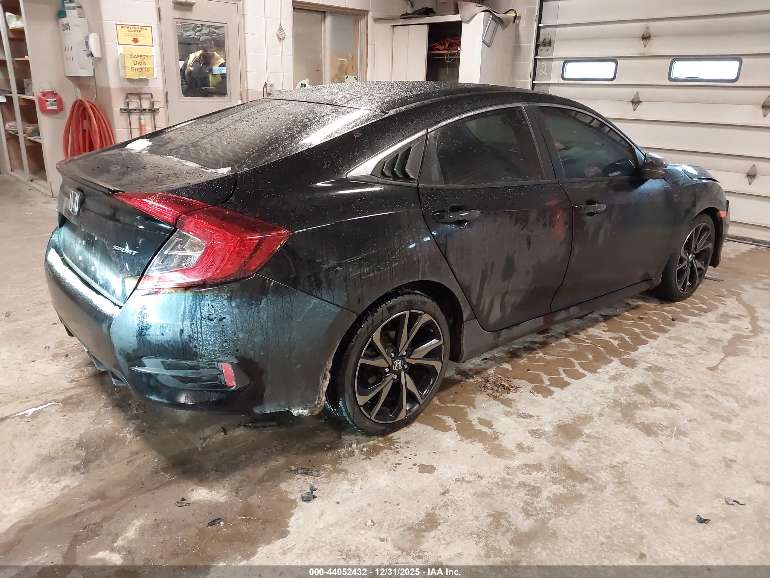 HONDA CIVIC image 4