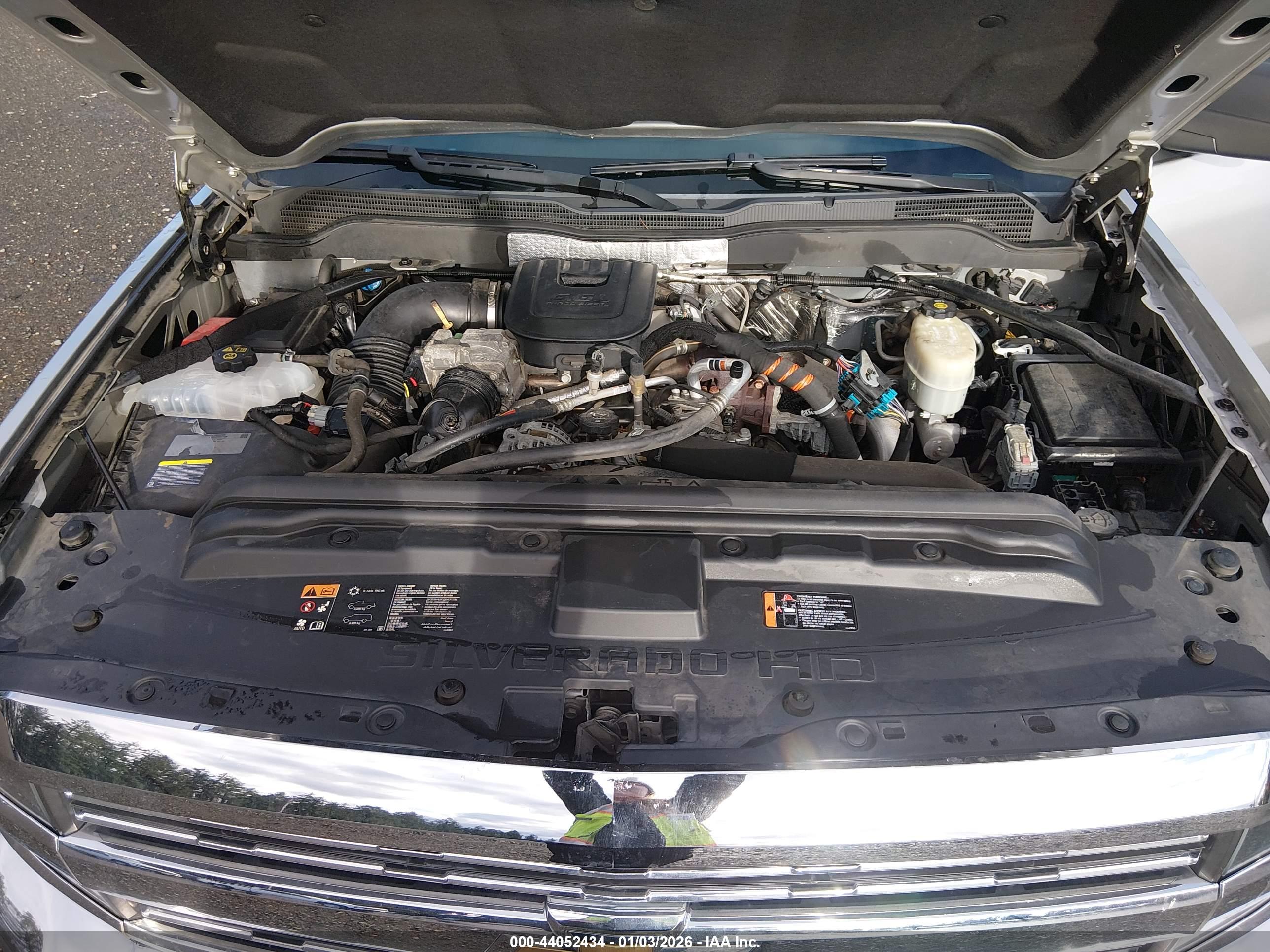 CHEVROLET SILVERADO image 10