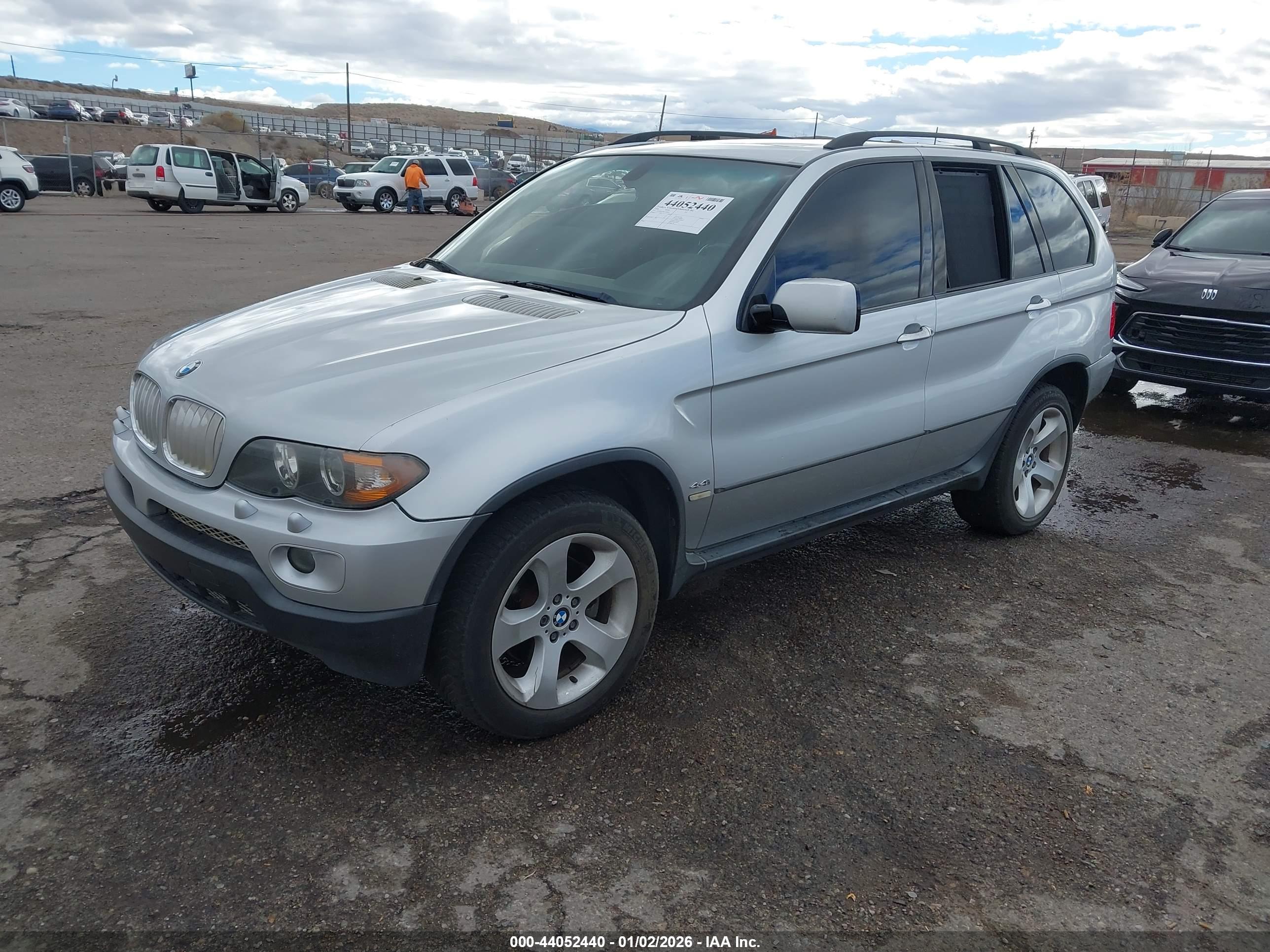 BMW X5 image 2