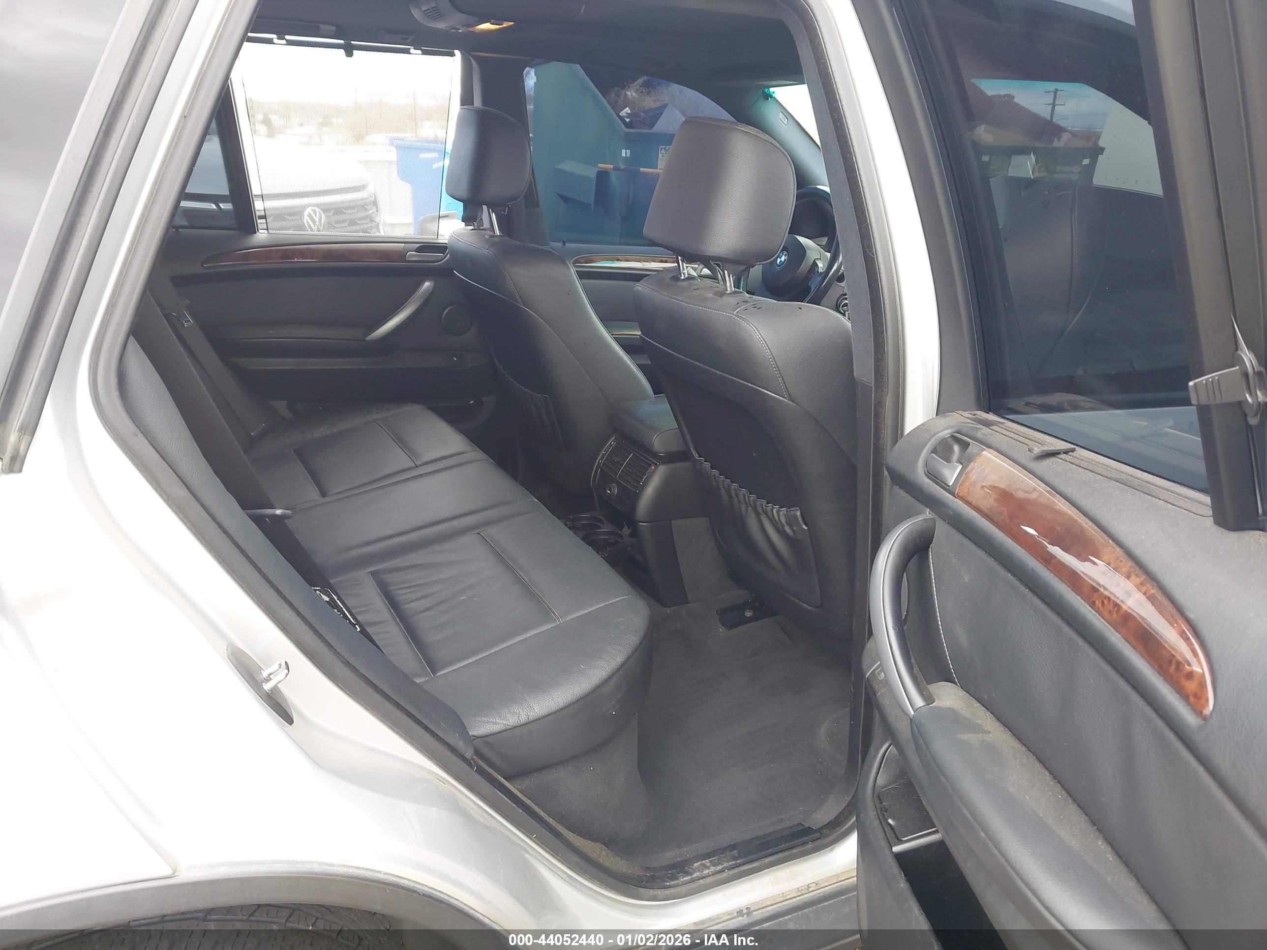 BMW X5 image 8