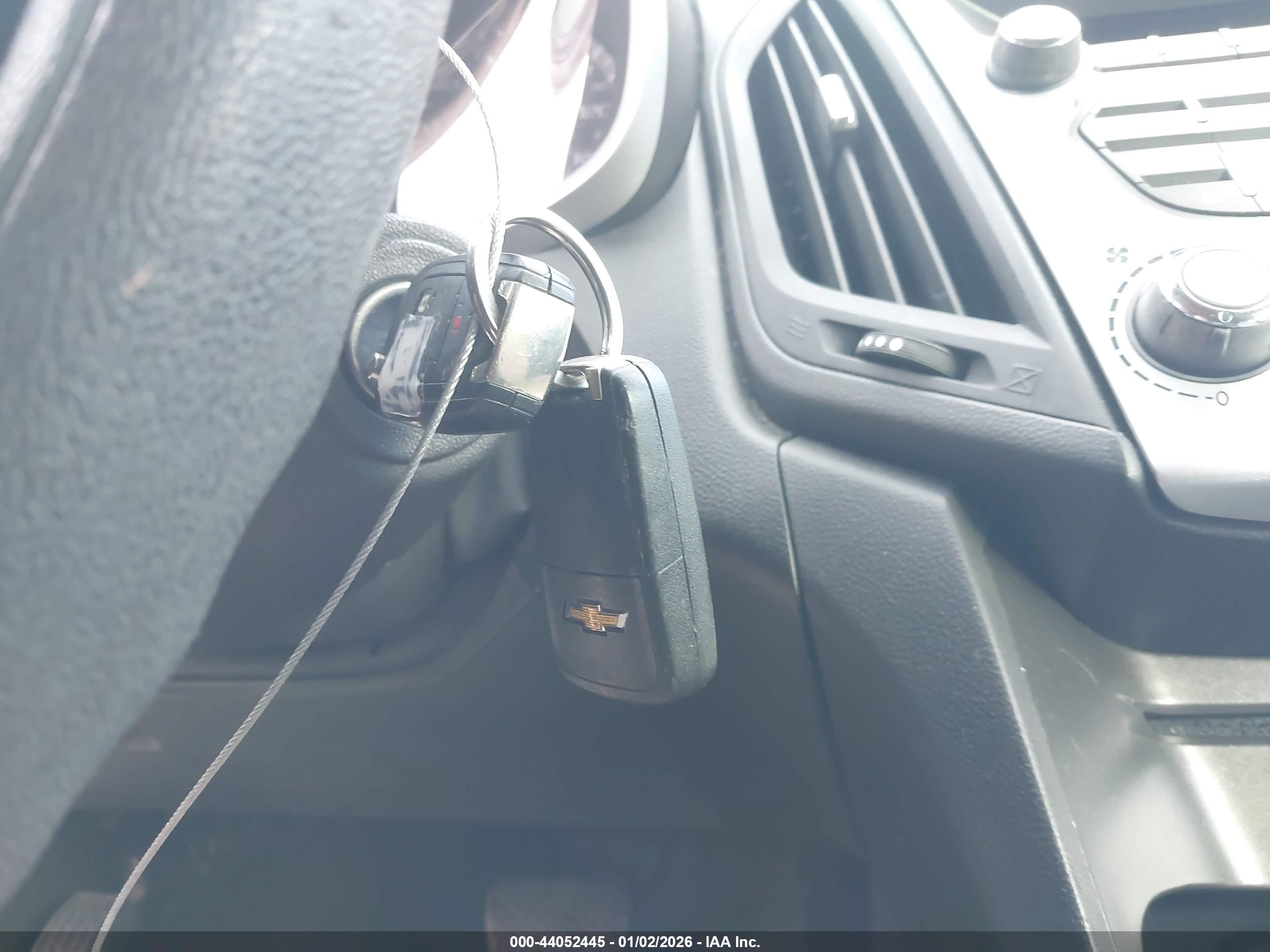 CHEVROLET EQUINOX image 11