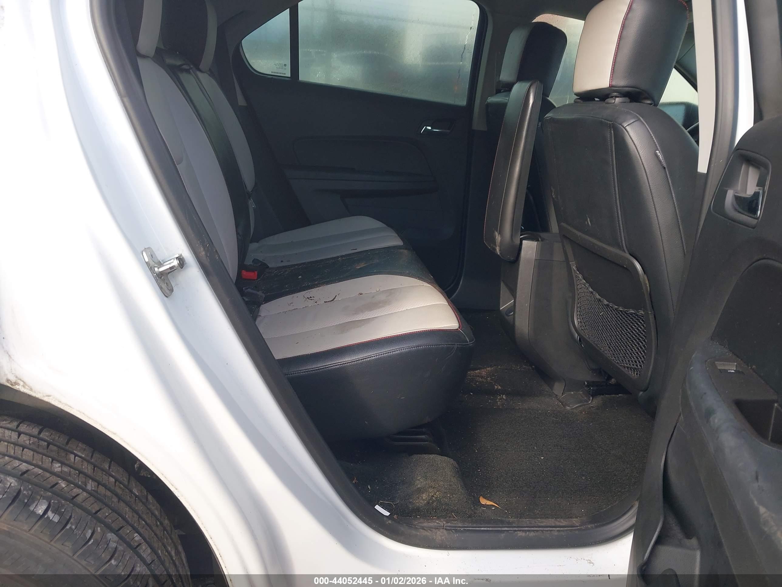 CHEVROLET EQUINOX image 8
