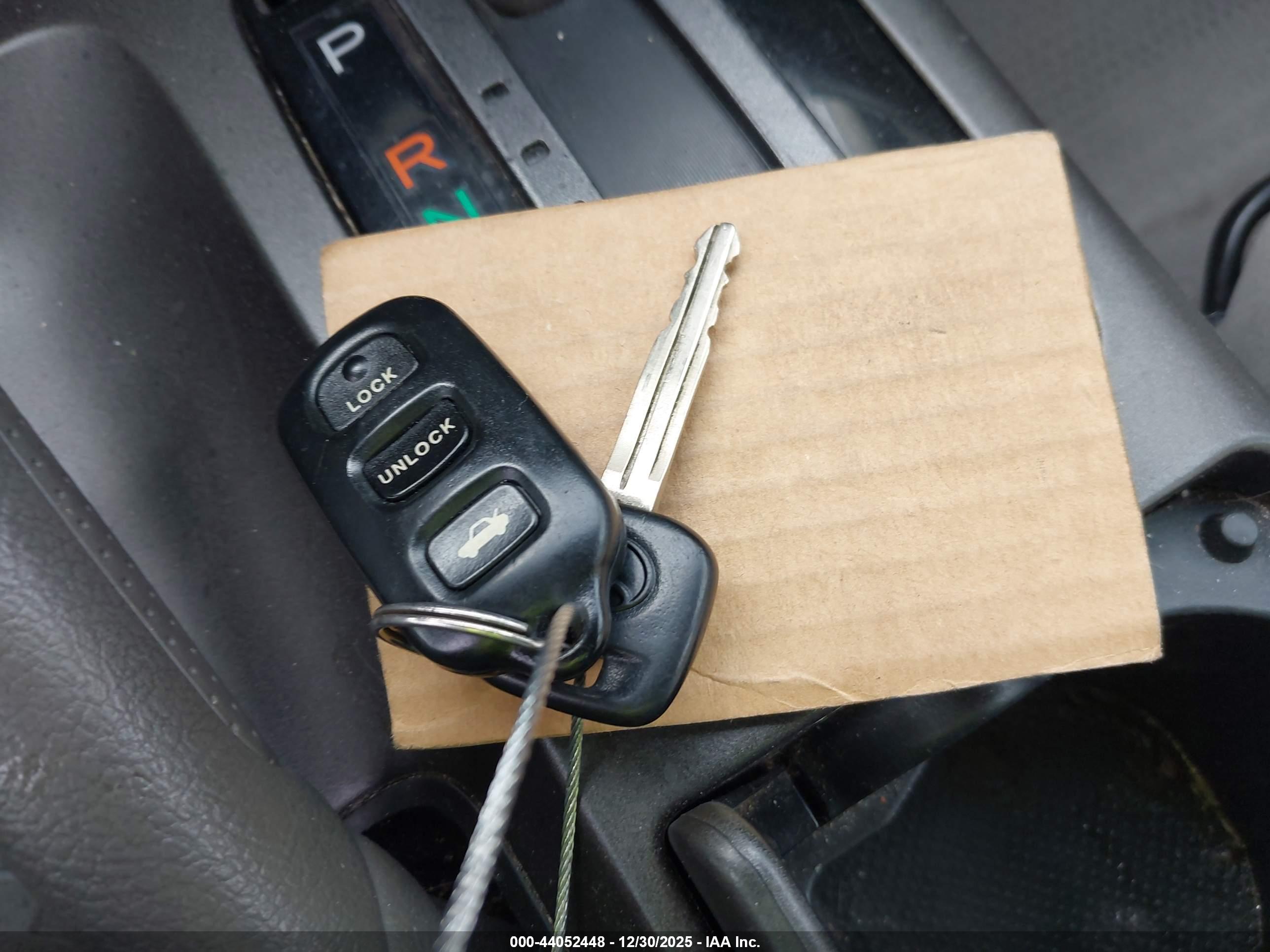 TOYOTA CAMRY image 11