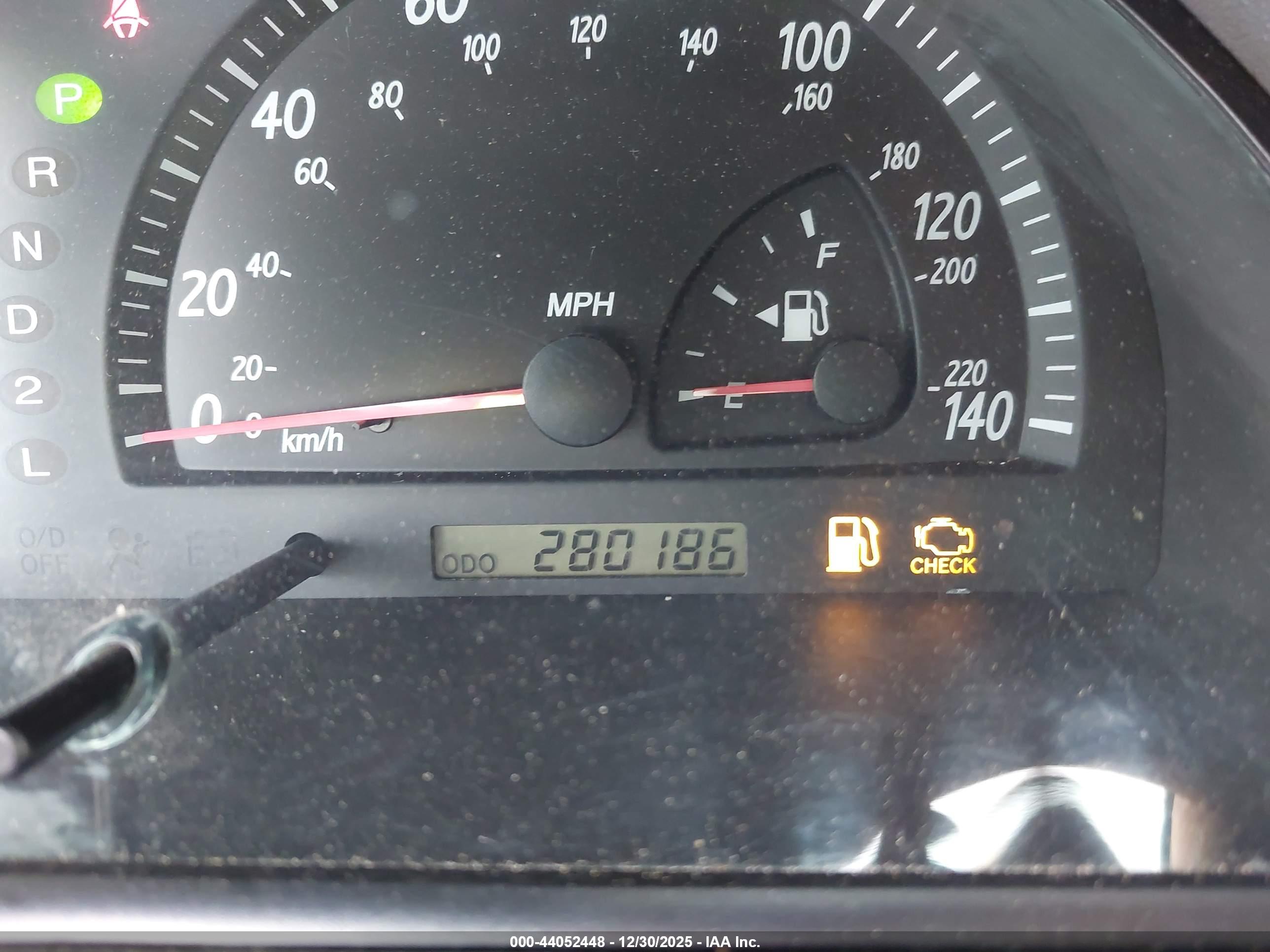 TOYOTA CAMRY image 7