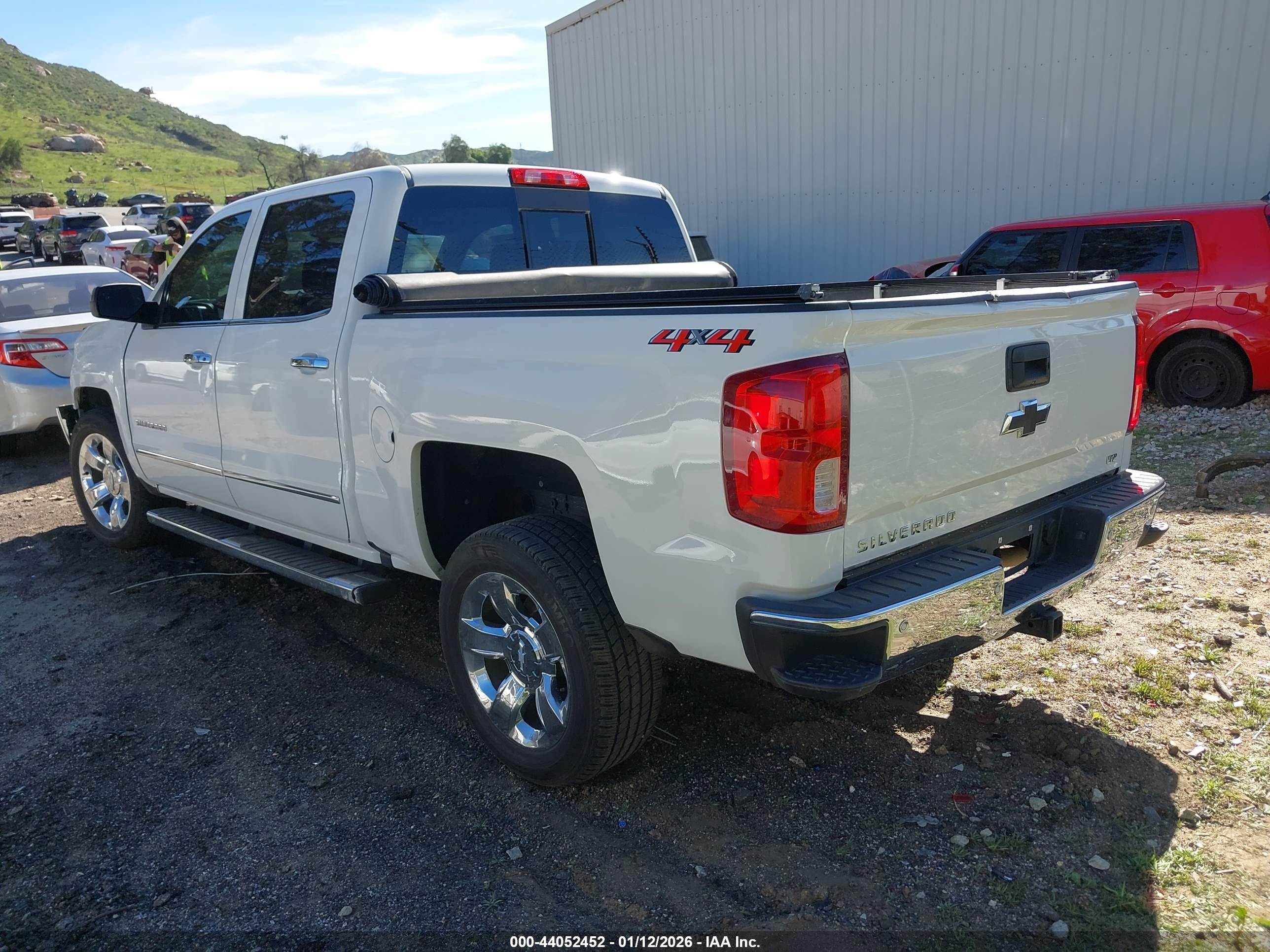 CHEVROLET SILVERADO image 3