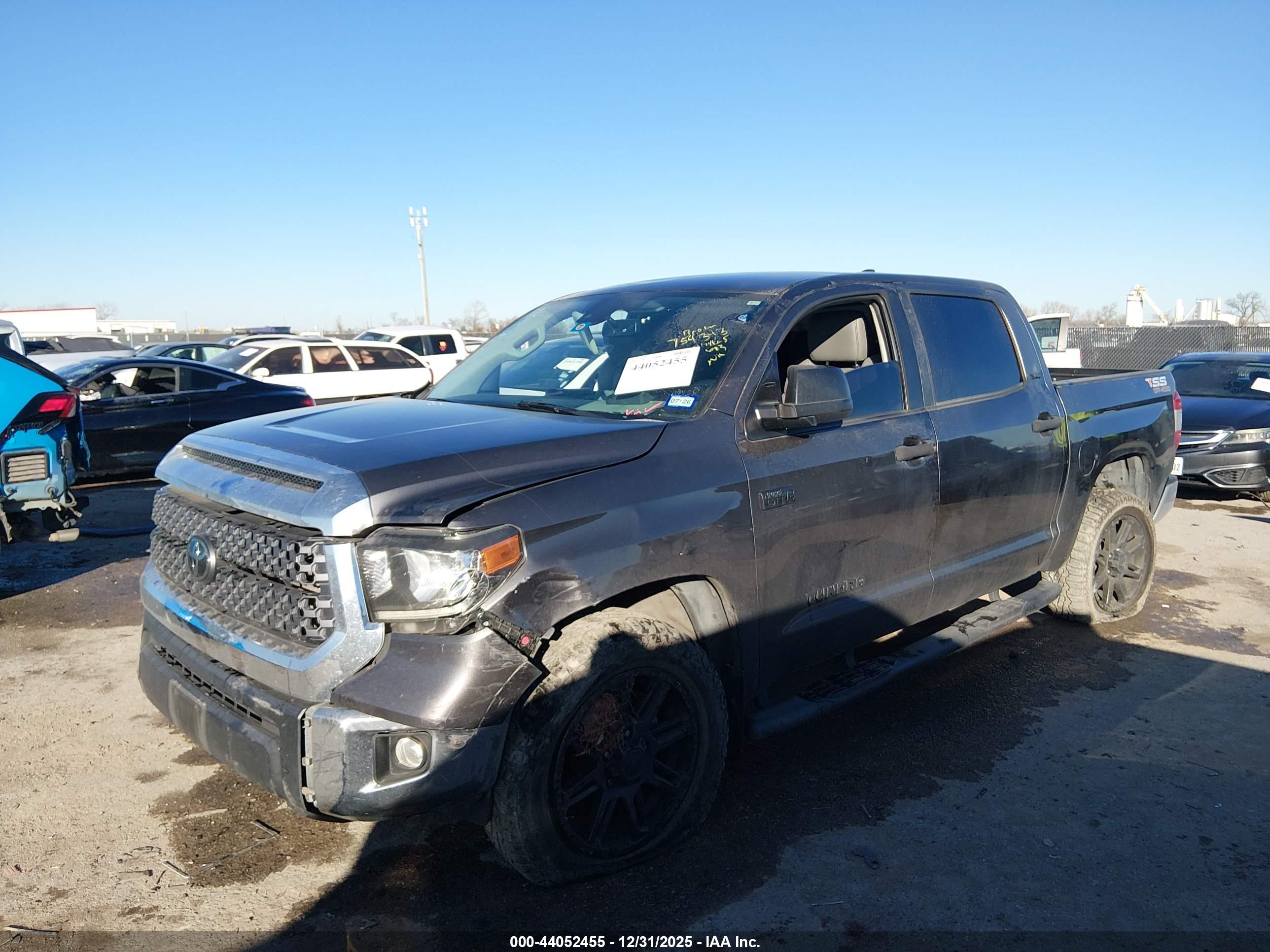 TOYOTA TUNDRA image 2