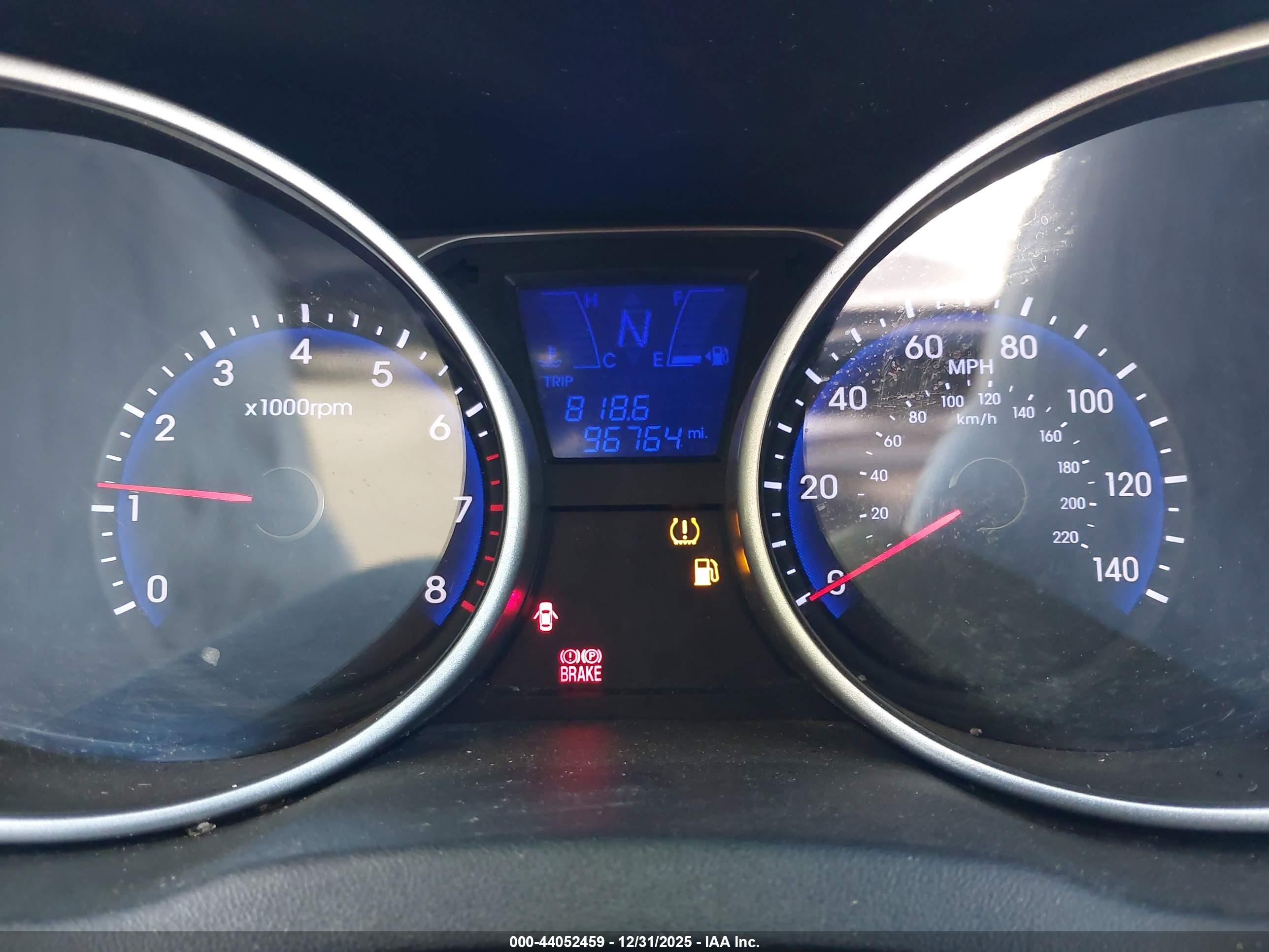HYUNDAI TUCSON image 7