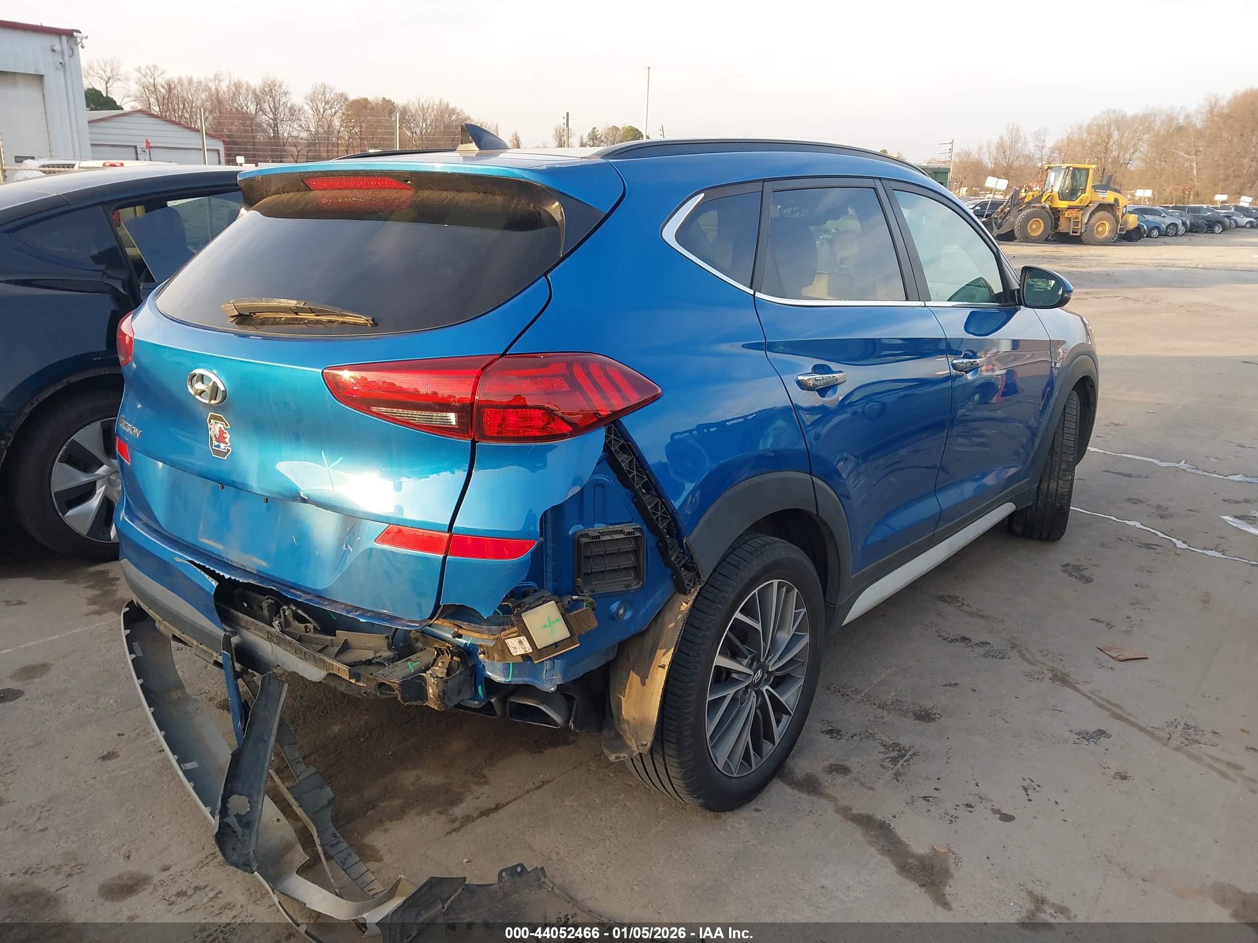 HYUNDAI TUCSON image 4