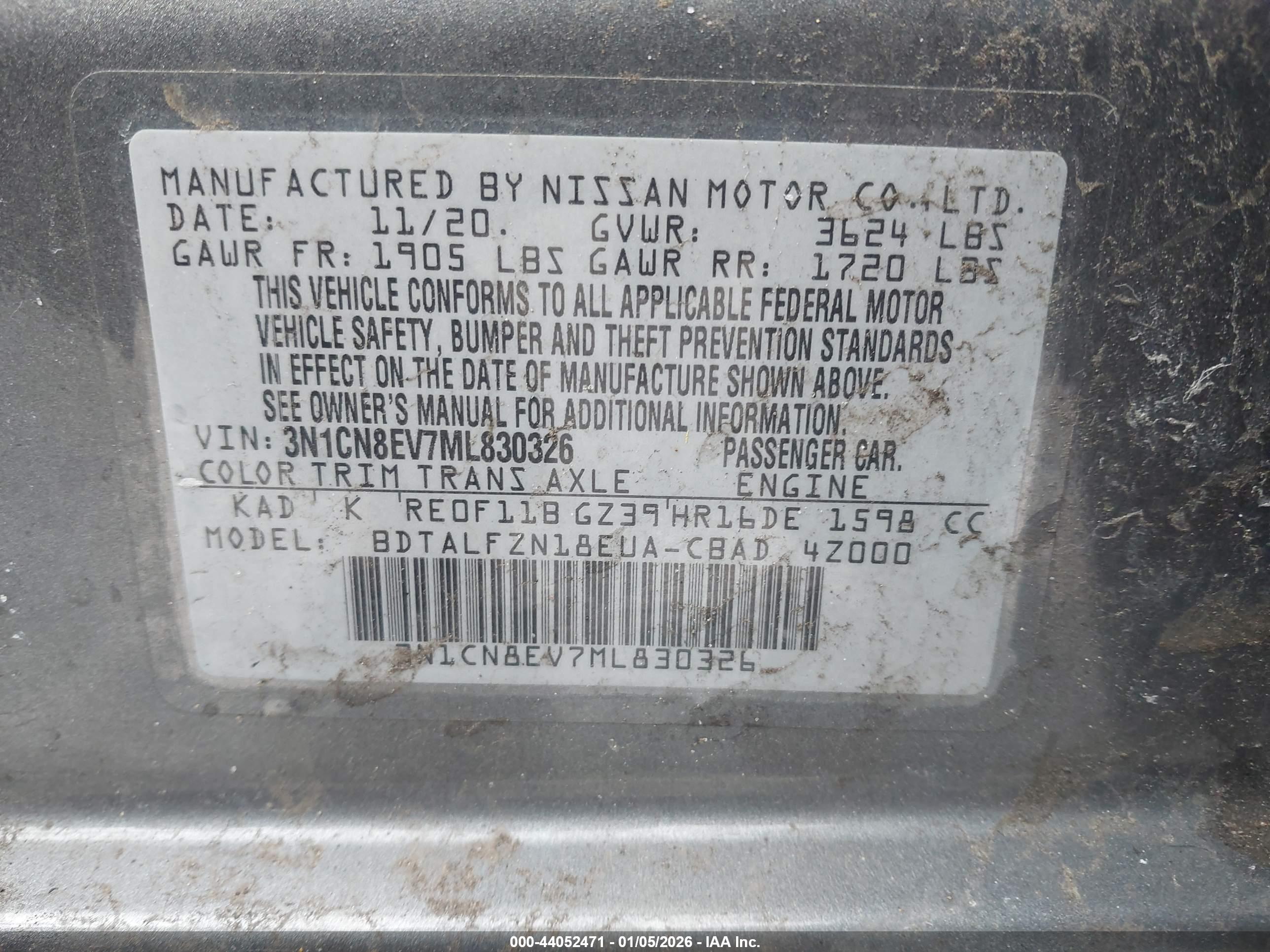 NISSAN VERSA image 9