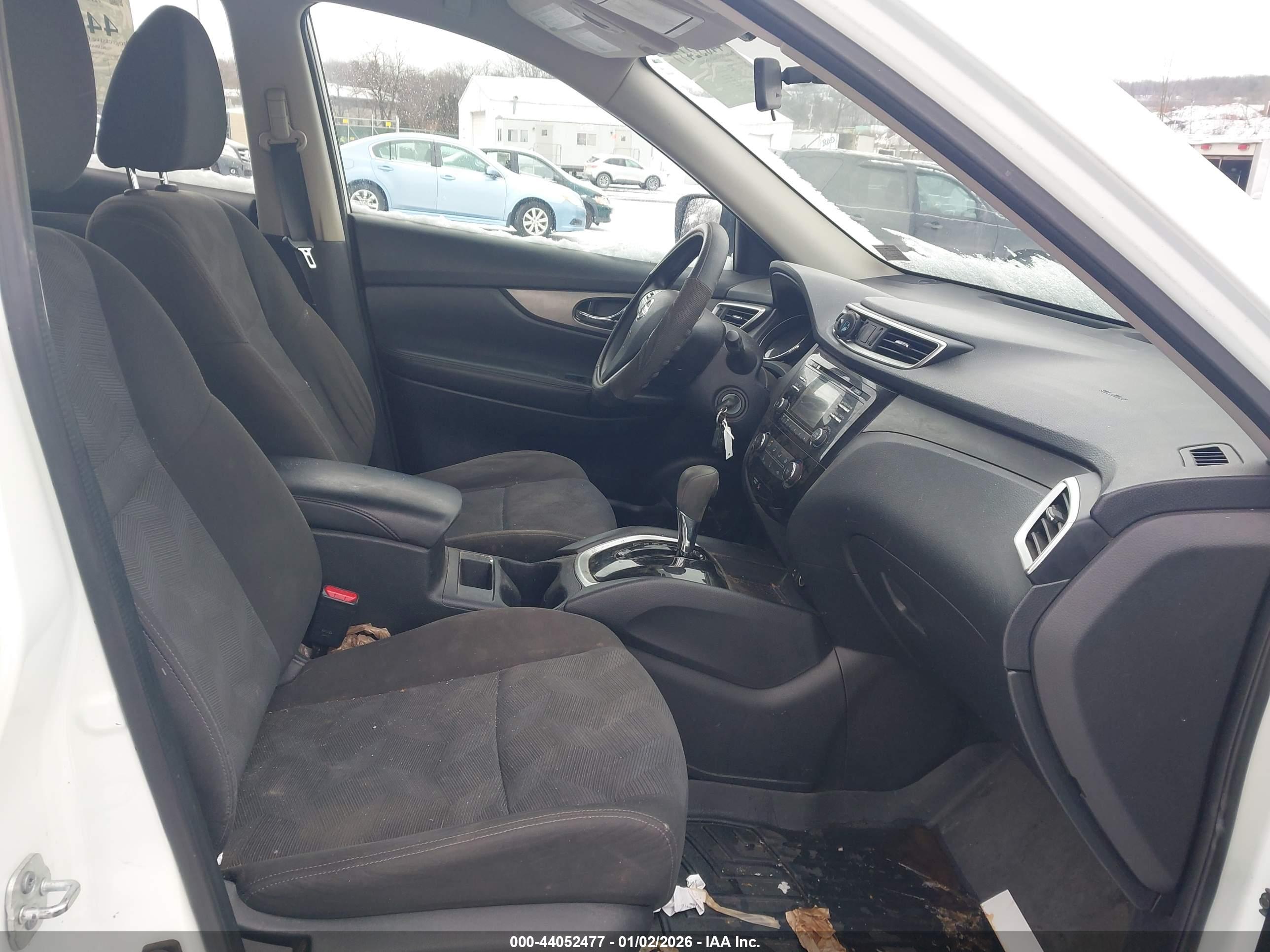 NISSAN ROGUE image 5