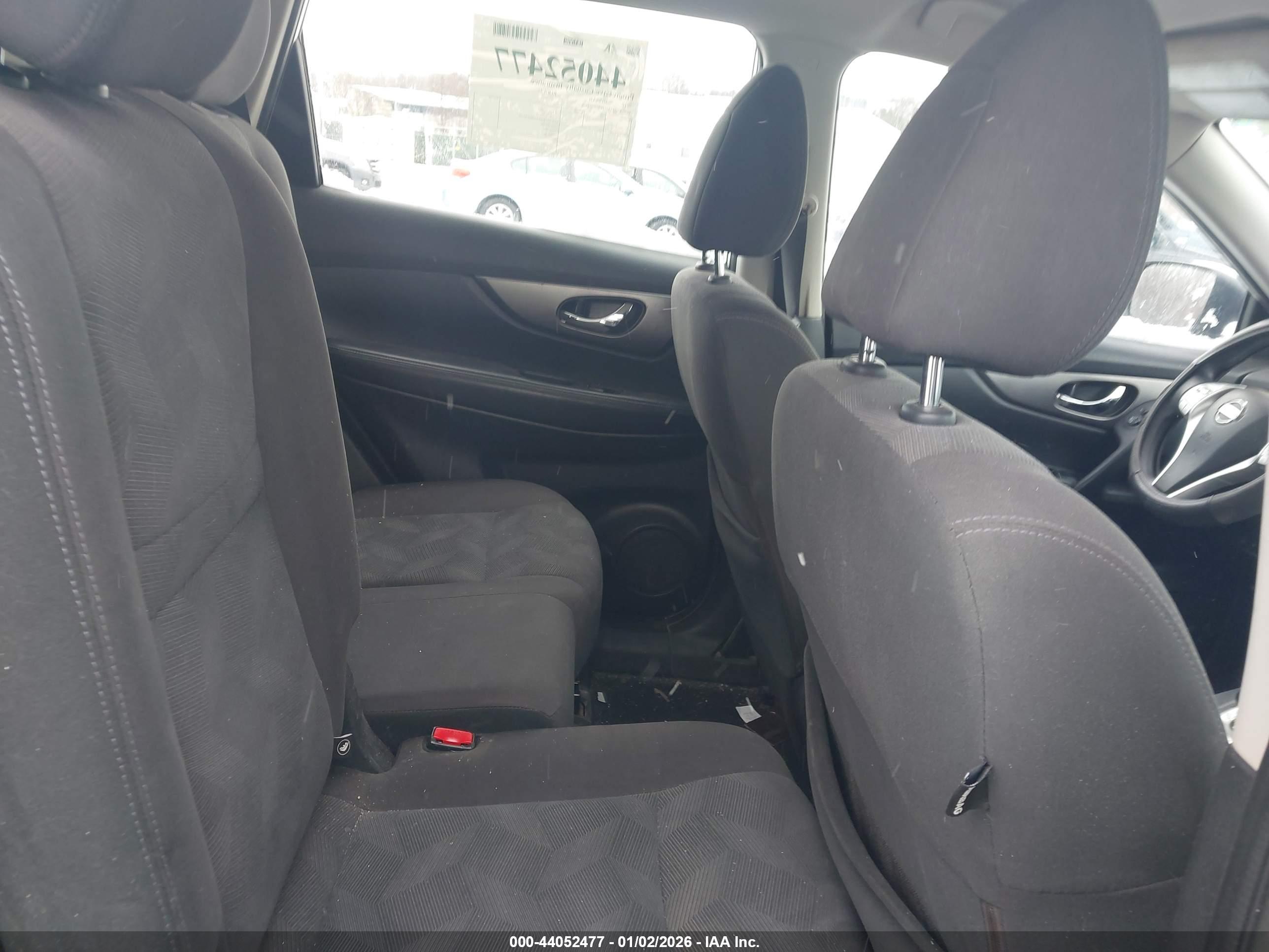 NISSAN ROGUE image 8