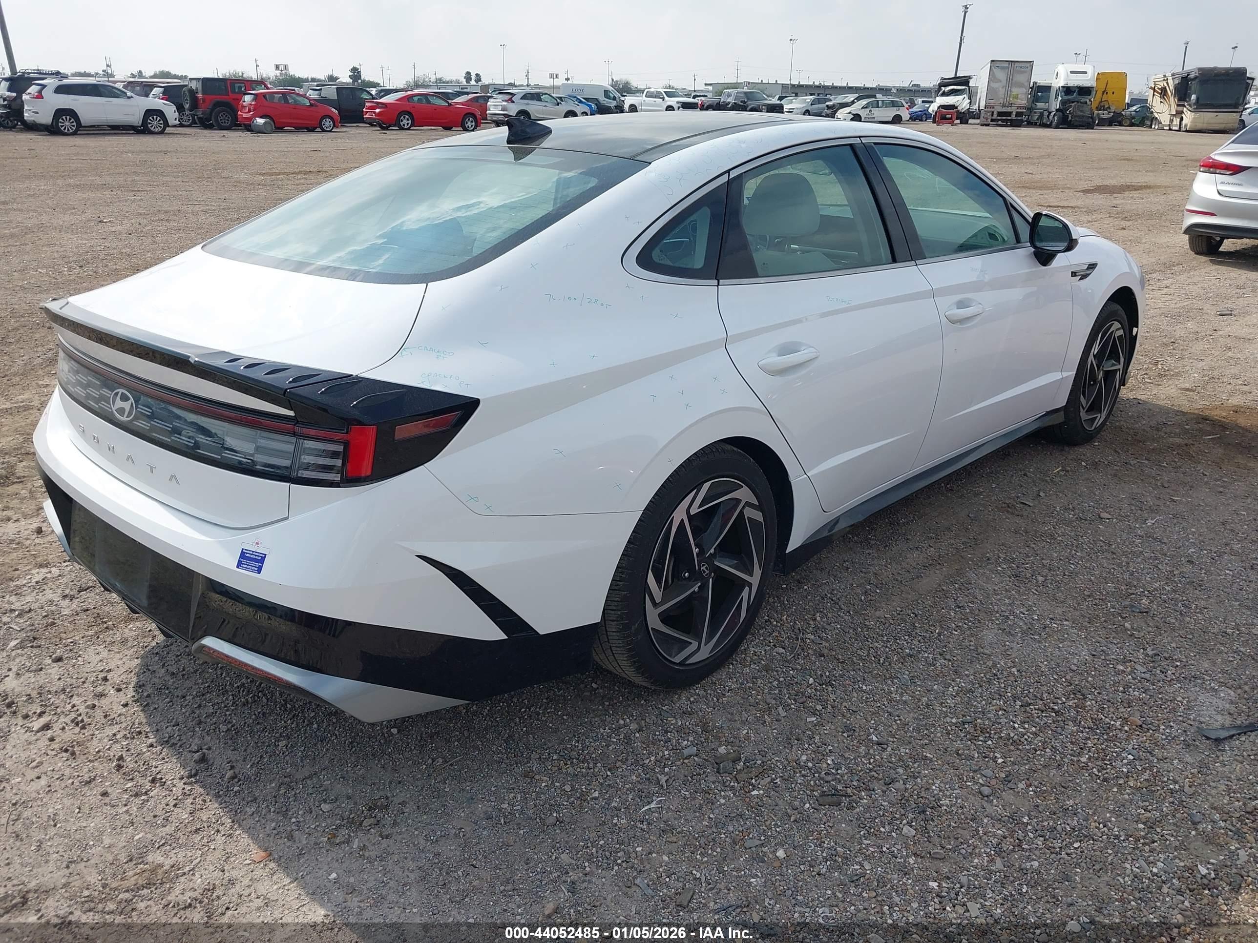HYUNDAI SONATA image 4