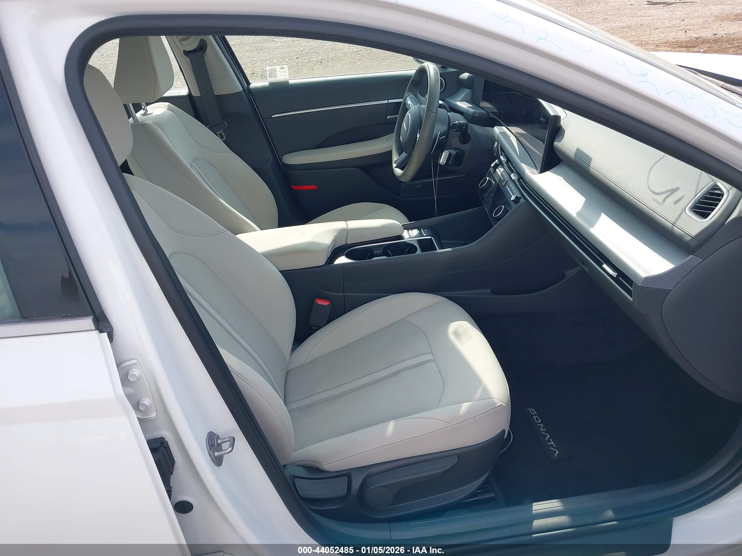 HYUNDAI SONATA image 5