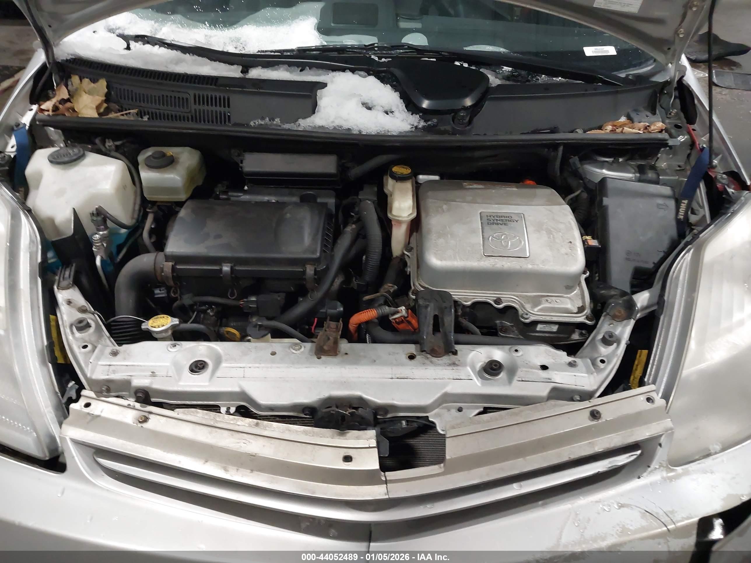TOYOTA PRIUS image 10