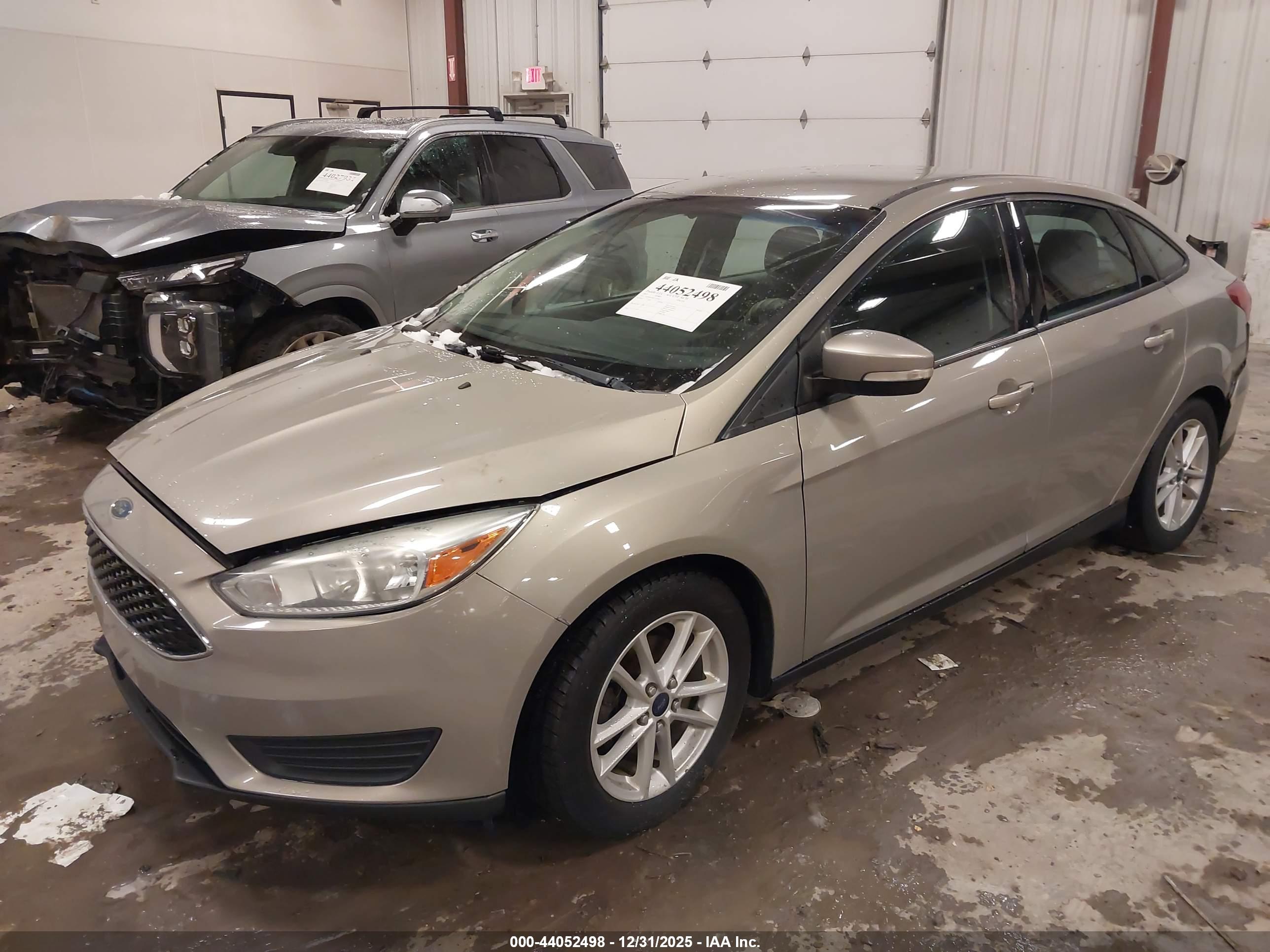 FORD FOCUS image 2