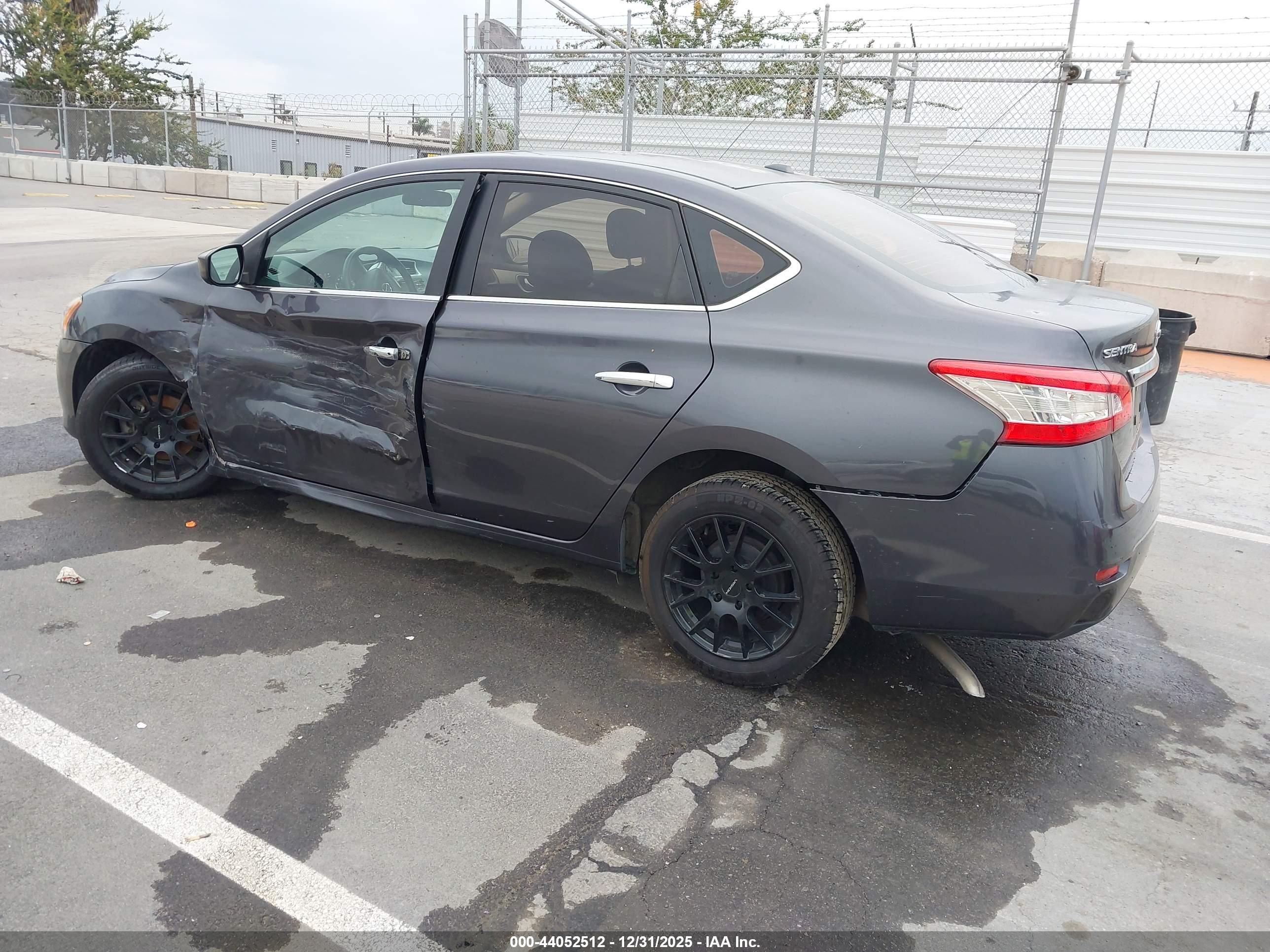NISSAN SENTRA image 3