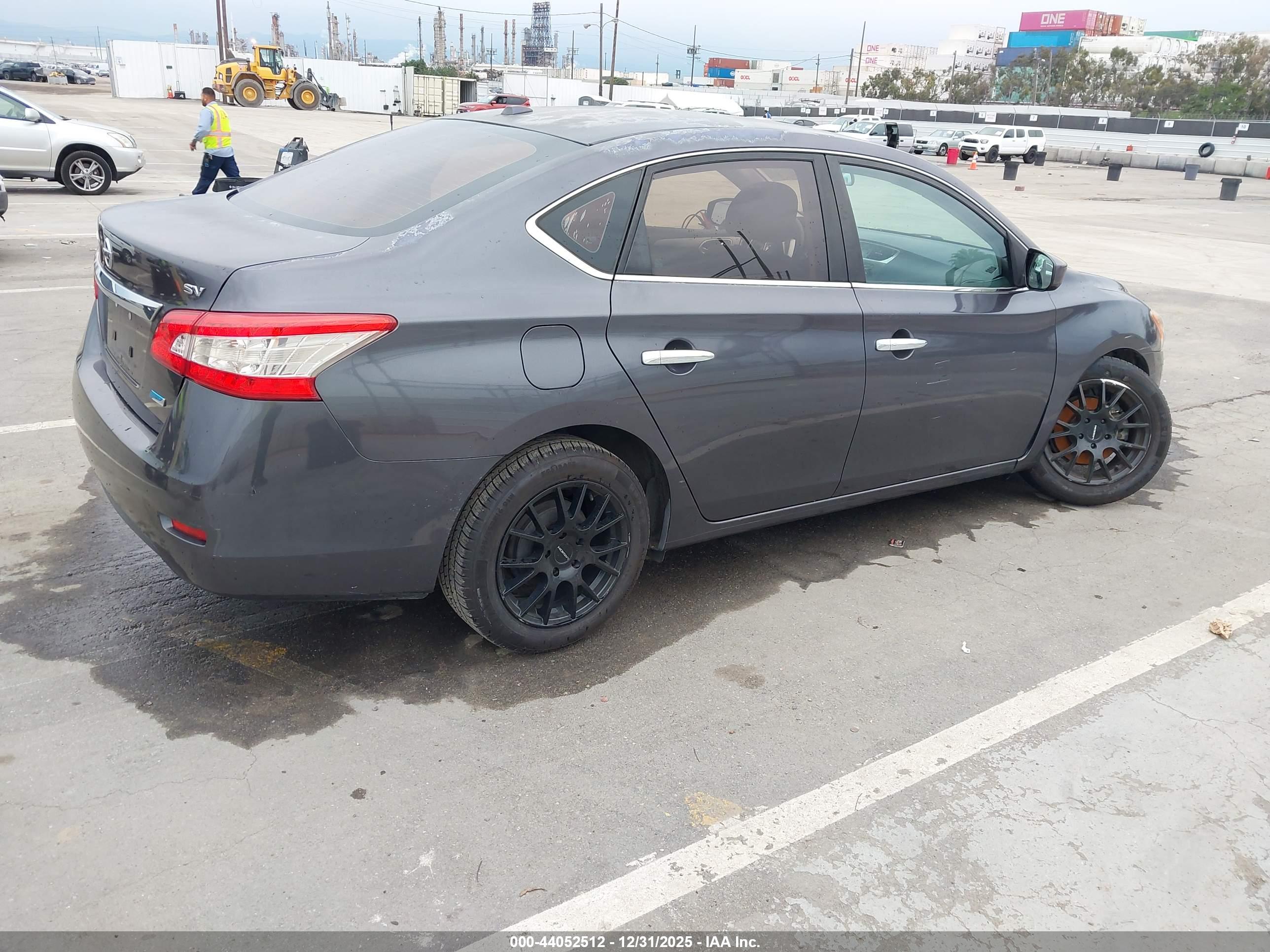 NISSAN SENTRA image 4