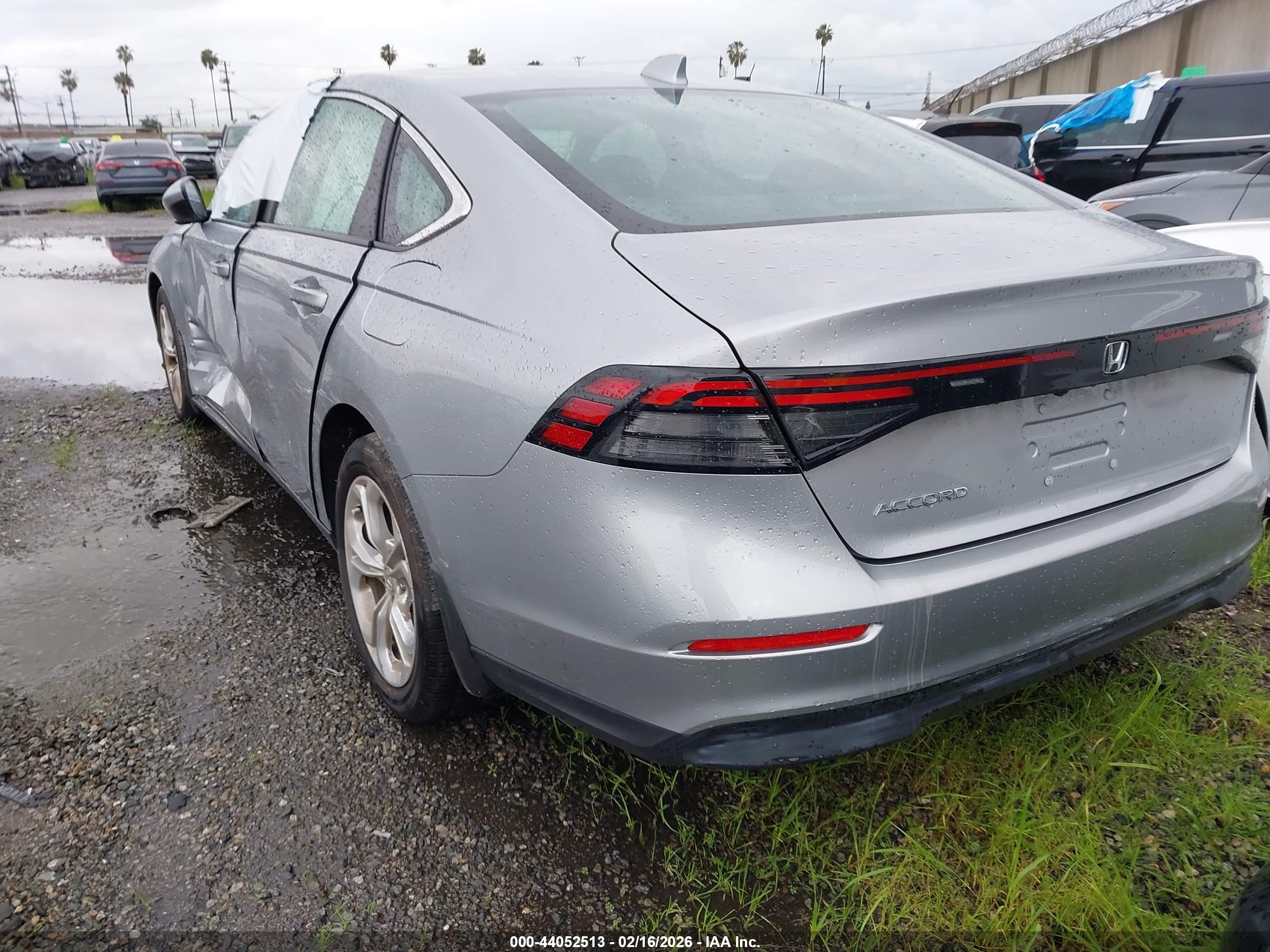 HONDA ACCORD image 3
