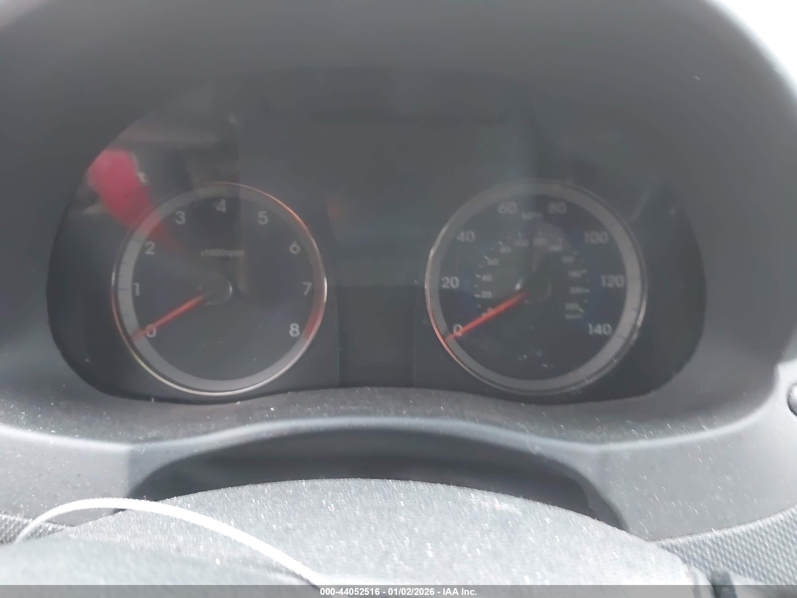 HYUNDAI ACCENT image 7