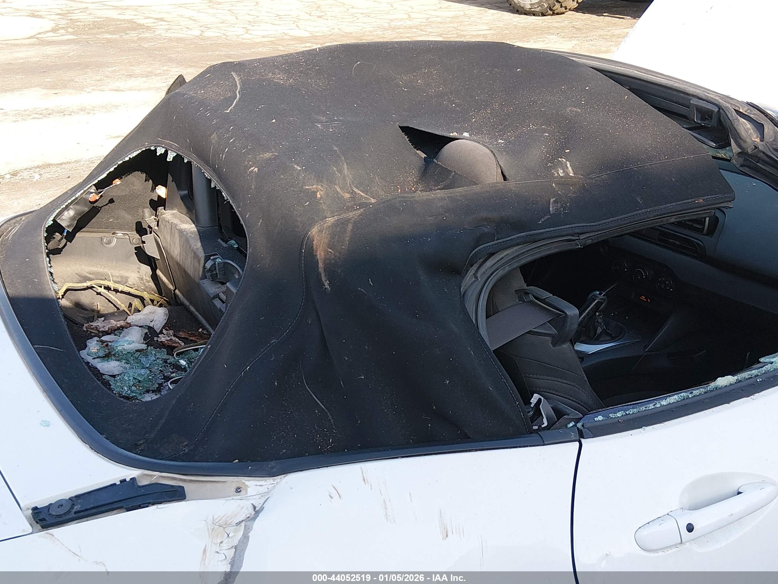 MAZDA MX-5 image 6
