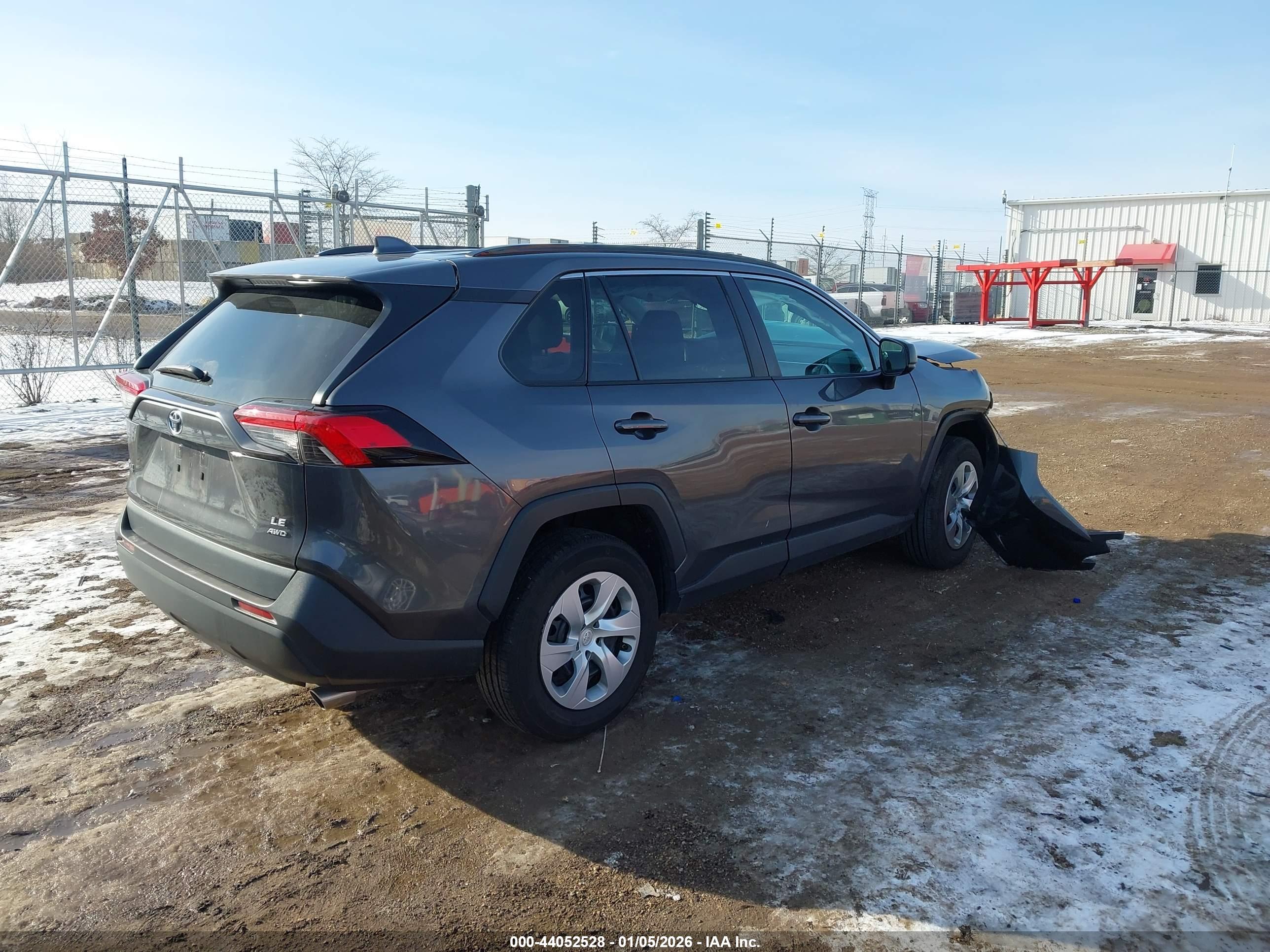 TOYOTA RAV4 image 4