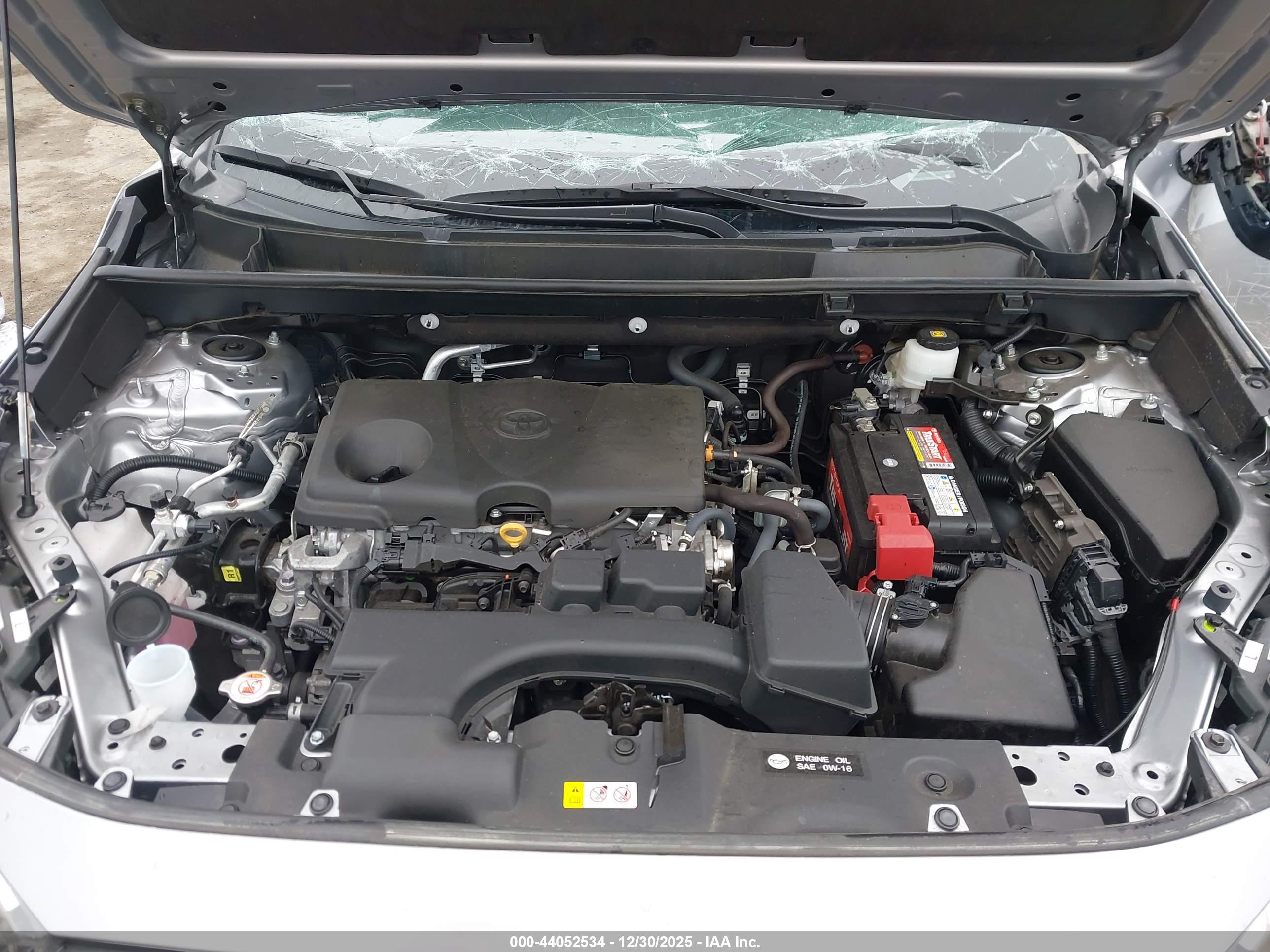 TOYOTA RAV4 image 10