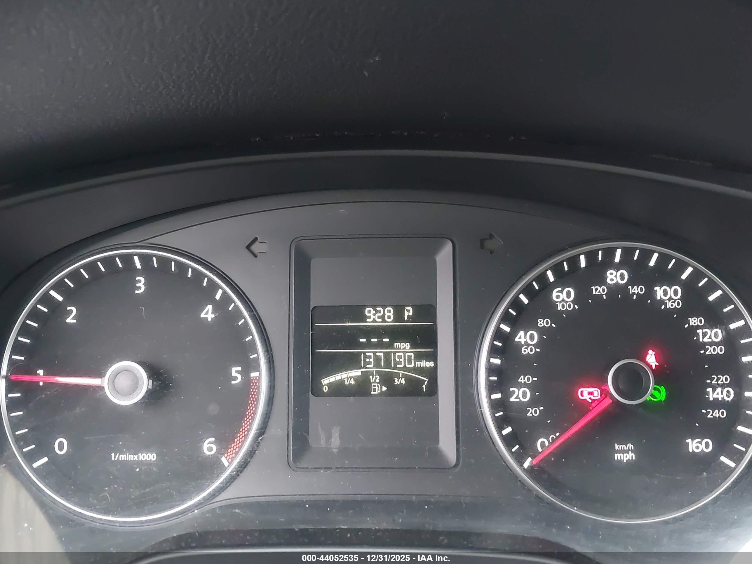 VOLKSWAGEN JETTA image 7